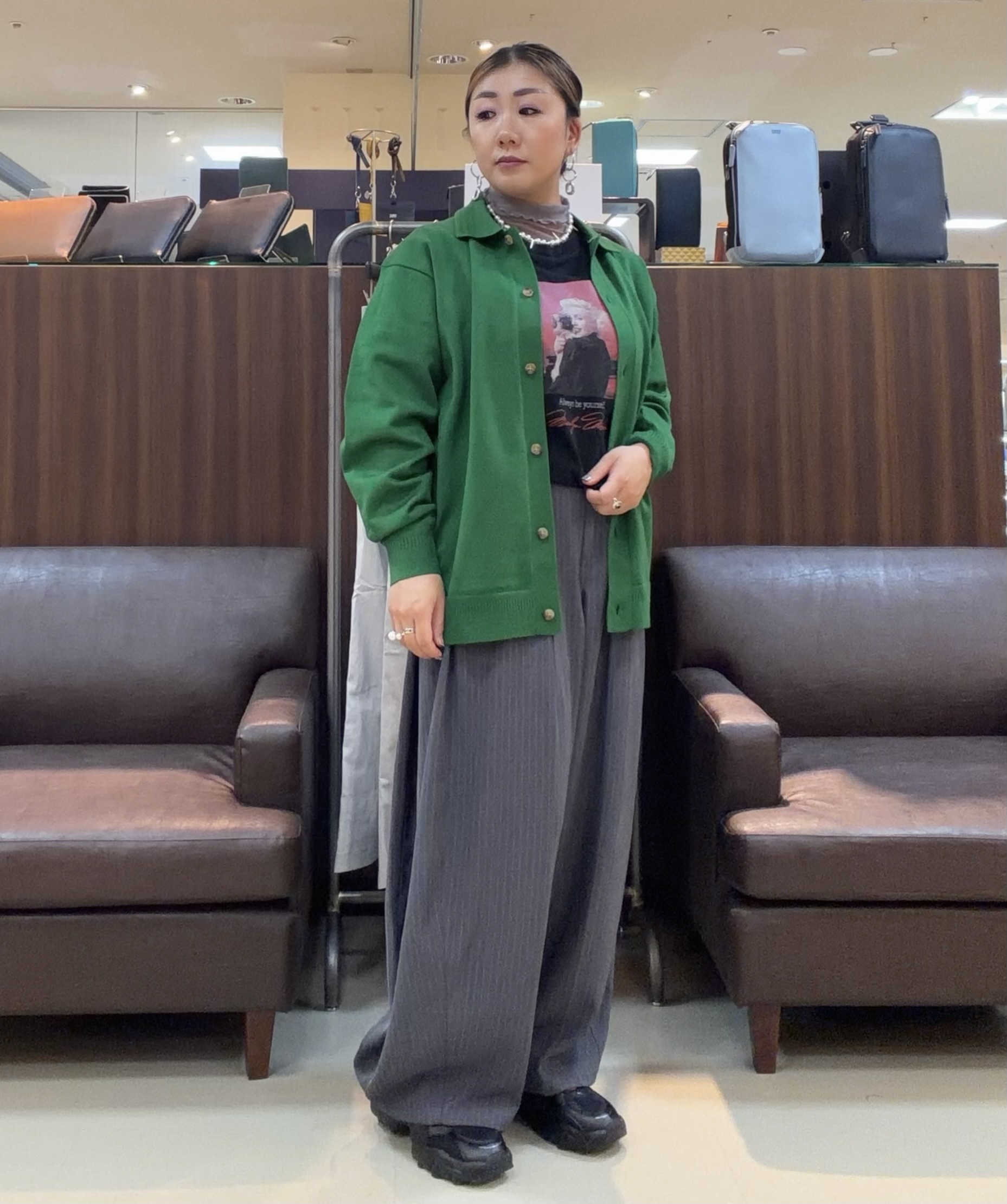 735さんの「TAKEO KIKUCHI｜ニット シャツ カーディガン」を使ったコーディネート