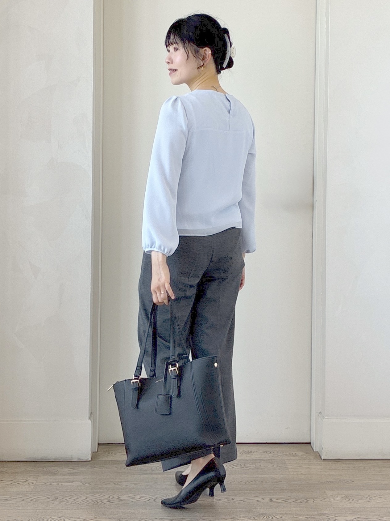  beni_gingerさんの「Reflect｜【SS-4Lサイズ／通勤／セレモニー】クルーネック シフォンブラウス」を使ったコーディネート