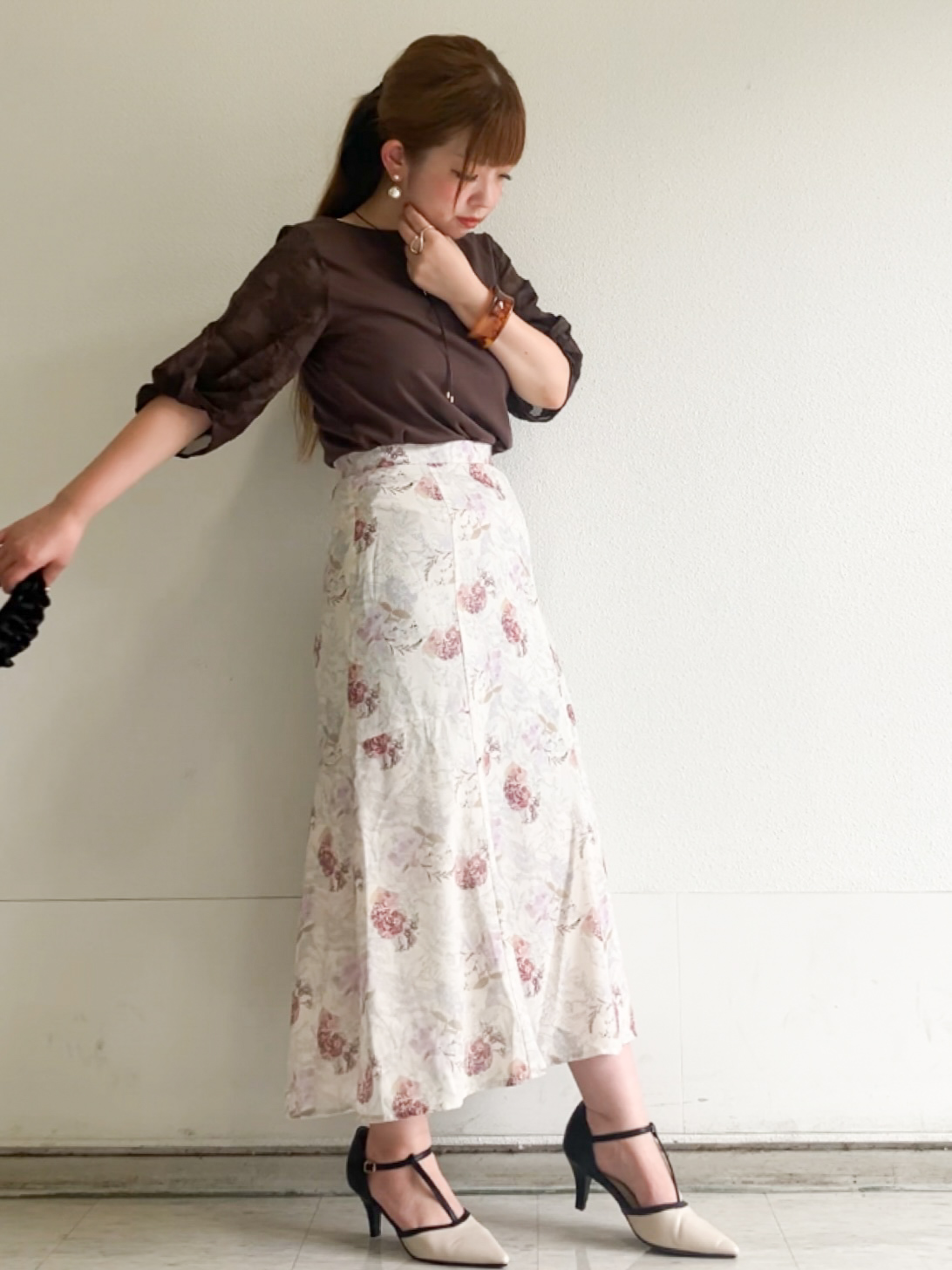 MIPPOさんの「index｜【S‐LLサイズ】花柄ジャカードスリーブトップス《接触冷感／UVケア／洗濯機OK》」を使ったコーディネート