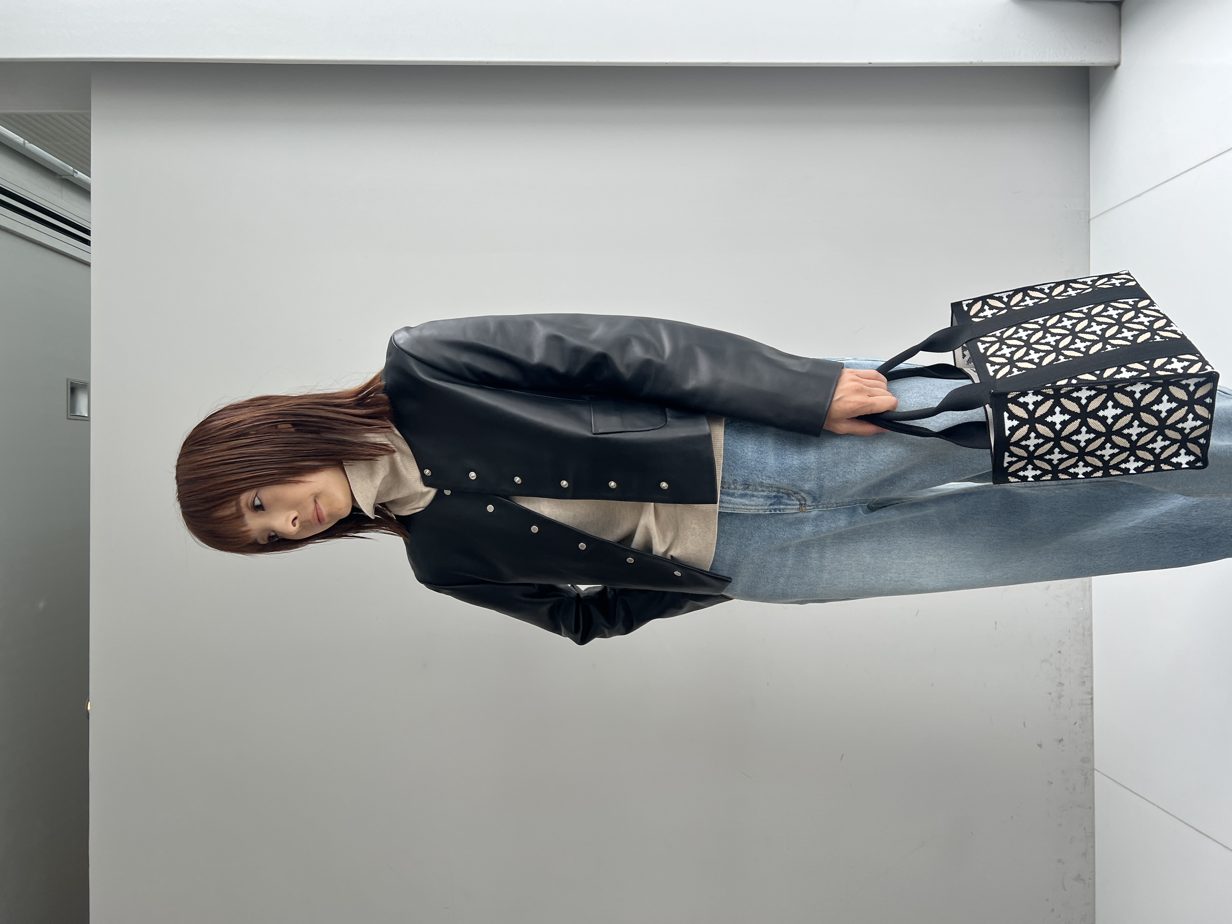misaさんの「DRESSTERIOR｜センタープレス ワイドストレートデニム」を使ったコーディネート