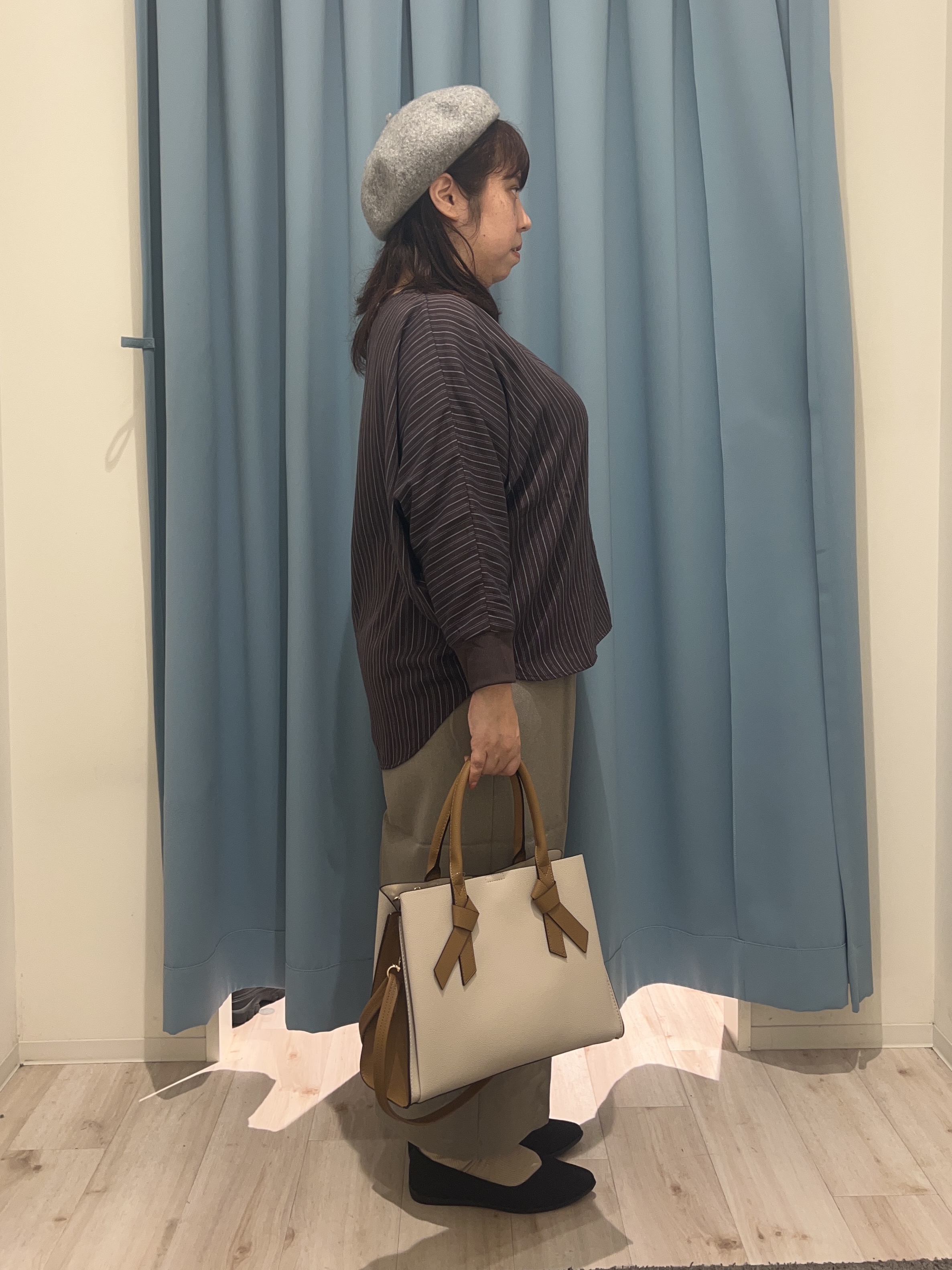 くーさんの「SHOO･LA･RUE｜【着丈選べる/洗濯後しわになりにくい】インせず着られる ドルマンブラウス」を使ったコーディネート
