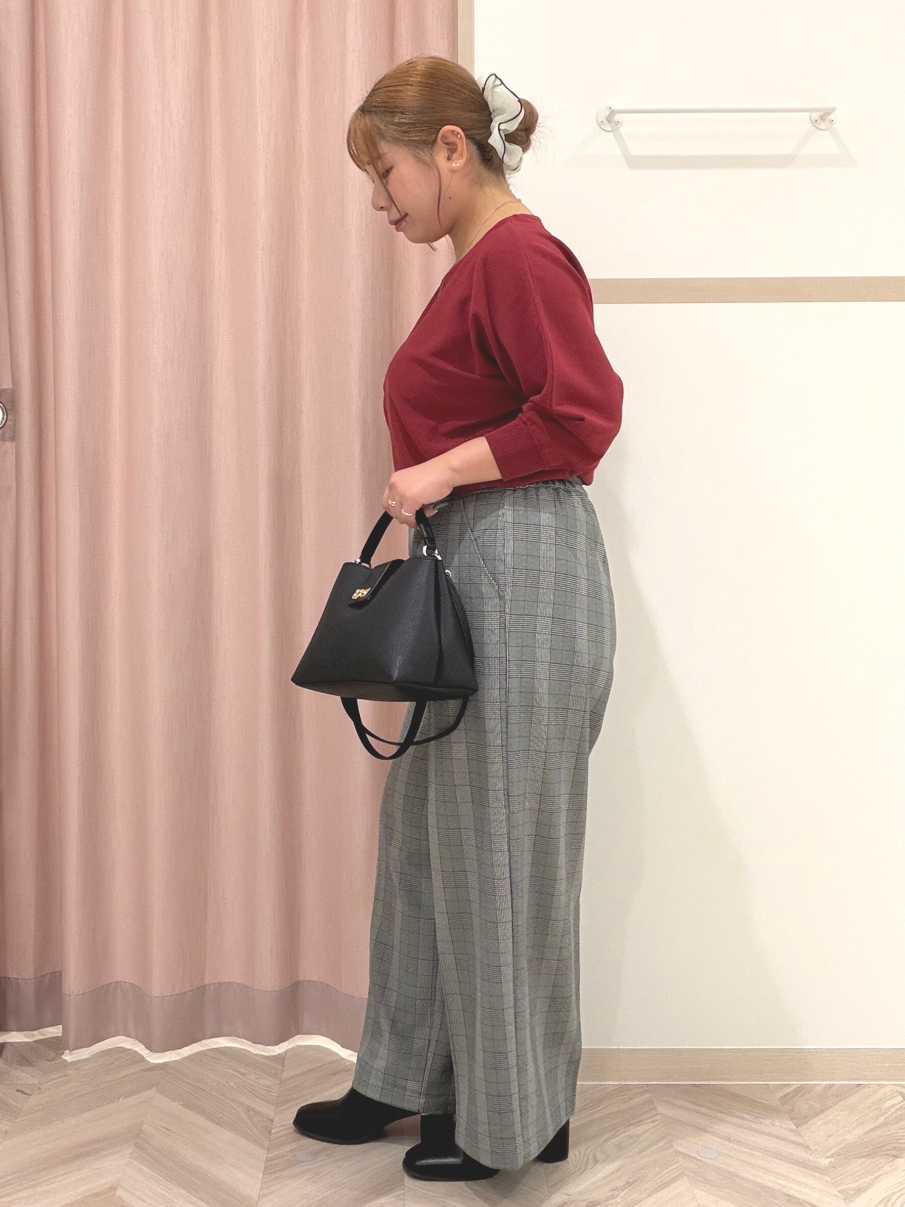 まちゃんなちゃんさんの「SHOO･LA･RUE｜【洗濯機可】軽やかさらタッチ インせず着られる すっきり見えドルマンニット」を使ったコーディネート