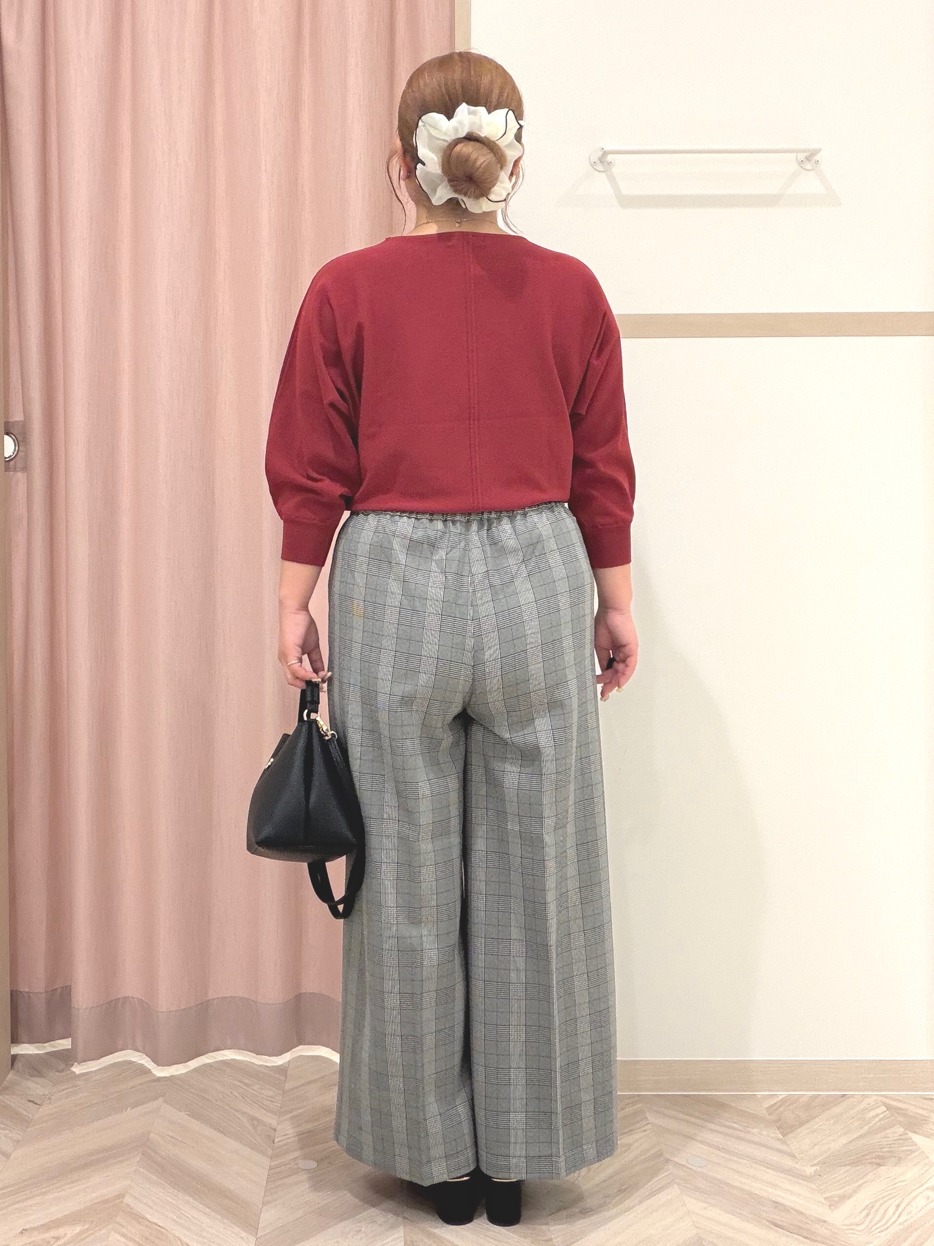 まちゃんなちゃんさんの「SHOO･LA･RUE｜【洗濯機可】軽やかさらタッチ インせず着られる すっきり見えドルマンニット」を使ったコーディネート