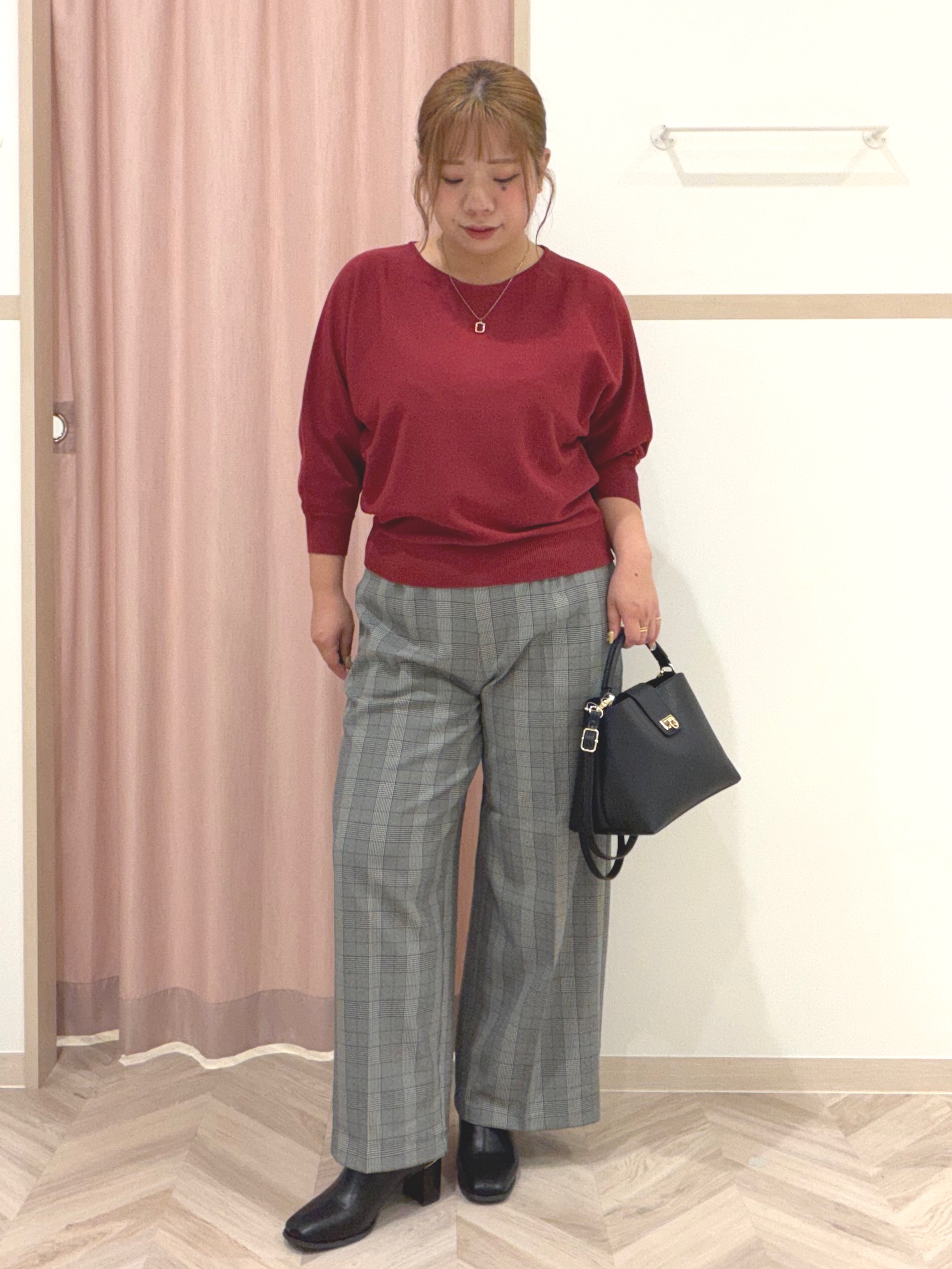 まちゃんなちゃんさんの「SHOO･LA･RUE｜【洗濯機可】軽やかさらタッチ インせず着られる すっきり見えドルマンニット」を使ったコーディネート