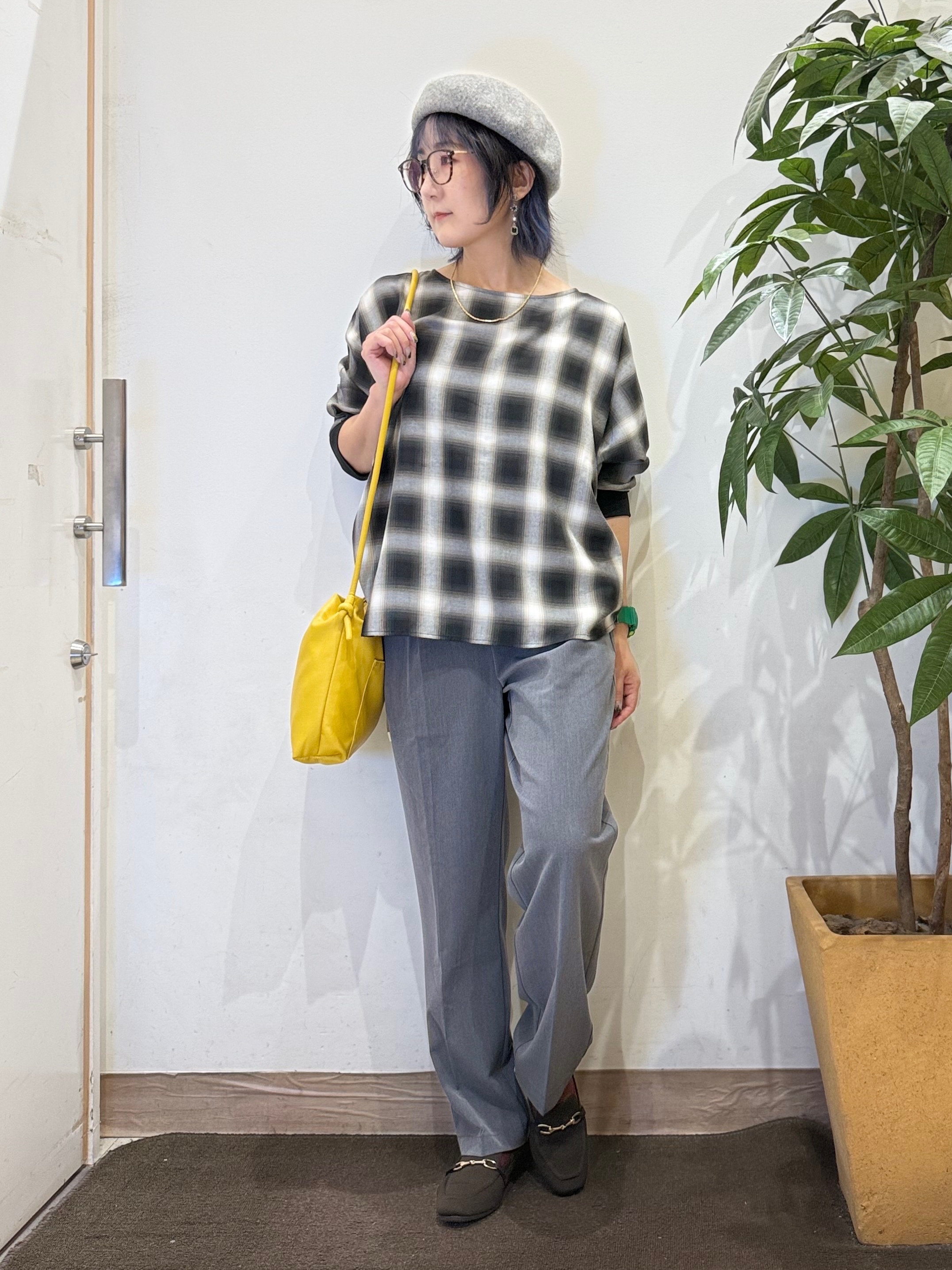 misakiさんの「SHOO･LA･RUE｜【着丈選べる/洗濯後しわになりにくい】インせず着られる ドルマンブラウス」を使ったコーディネート