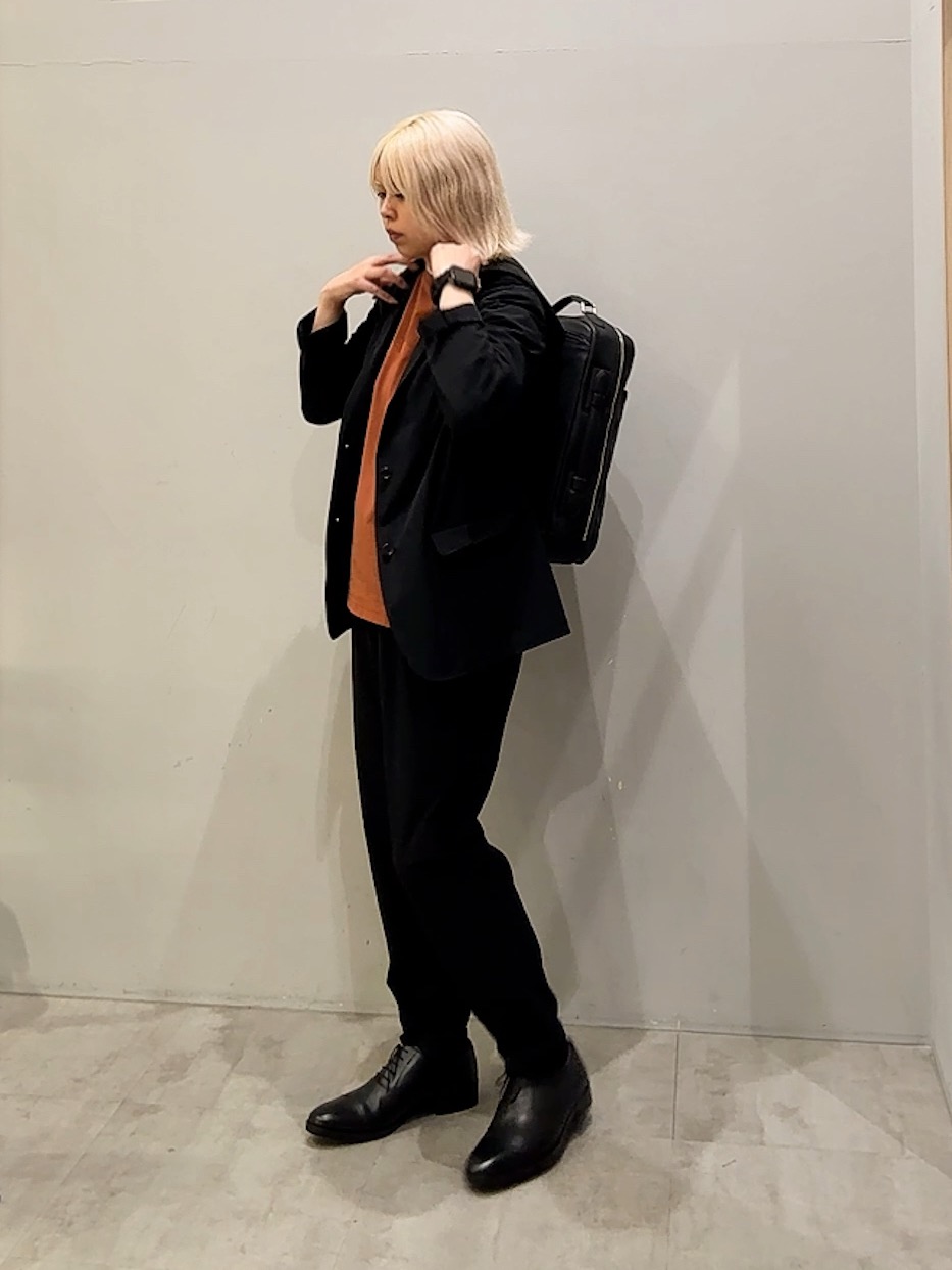 ユウナさんの「TAKEO KIKUCHI｜【汗染み軽減/接触冷感】フェイクレイヤード ワンポイント刺繍Ｔシャツ」を使ったコーディネート