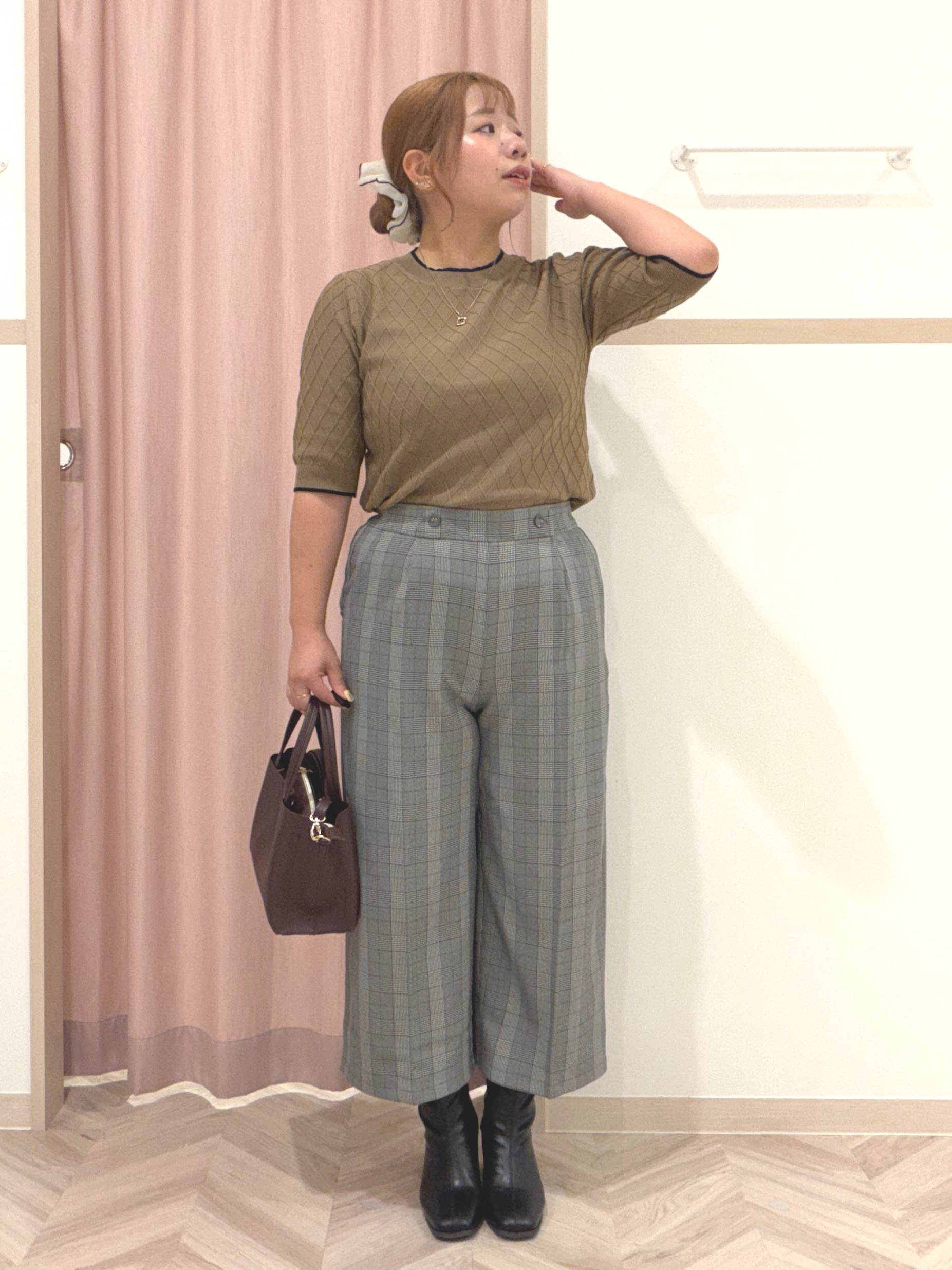 まちゃんなちゃんさんの「SHOO･LA･RUE｜【毛玉になりにくい/S-LL/洗濯機可】ダイヤ柄が上品 二の腕隠せる5分袖ニット」を使ったコーディネート