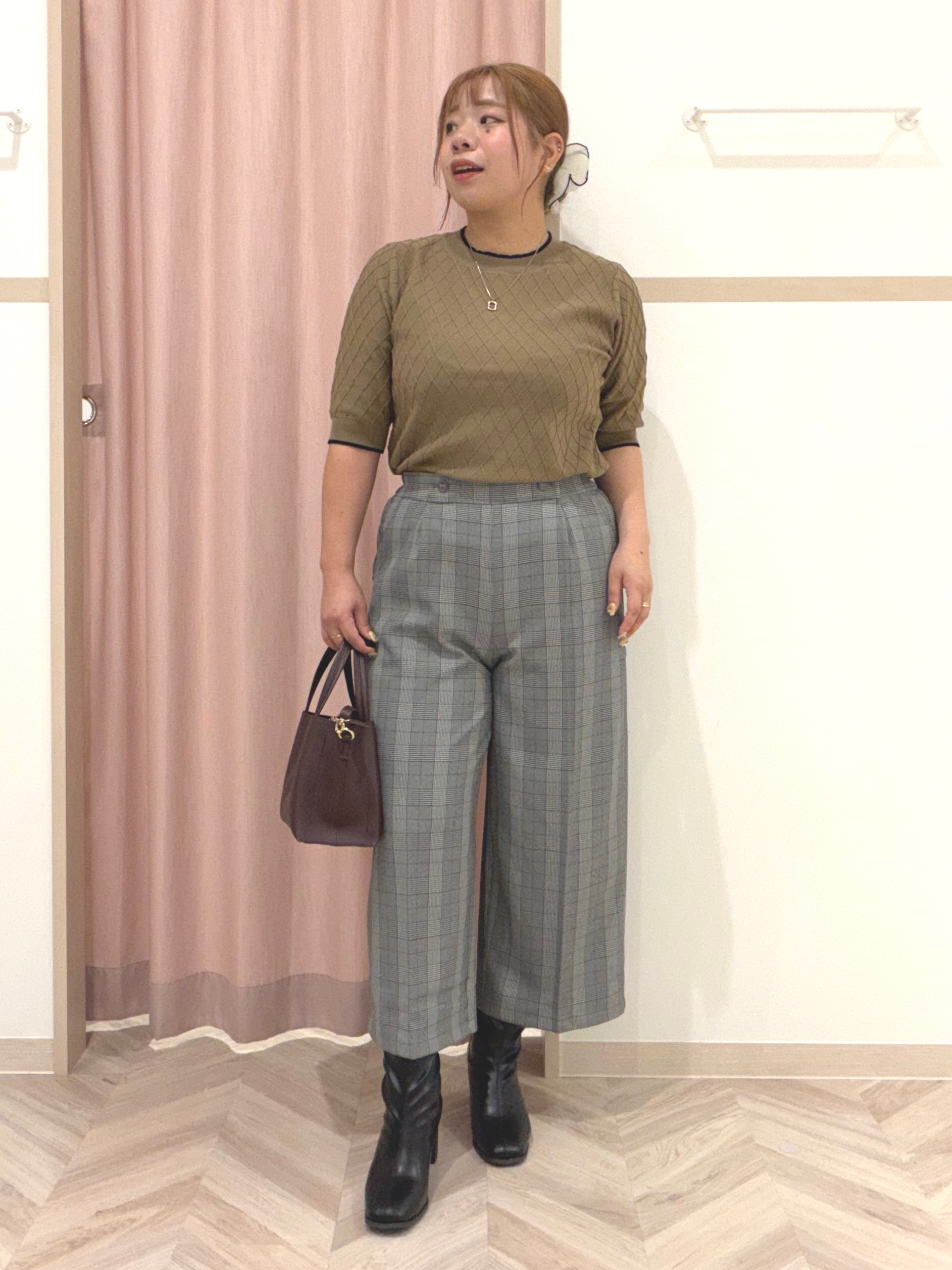 まちゃんなちゃんさんの「SHOO･LA･RUE｜【毛玉になりにくい/S-LL/洗濯機可】ダイヤ柄が上品 二の腕隠せる5分袖ニット」を使ったコーディネート
