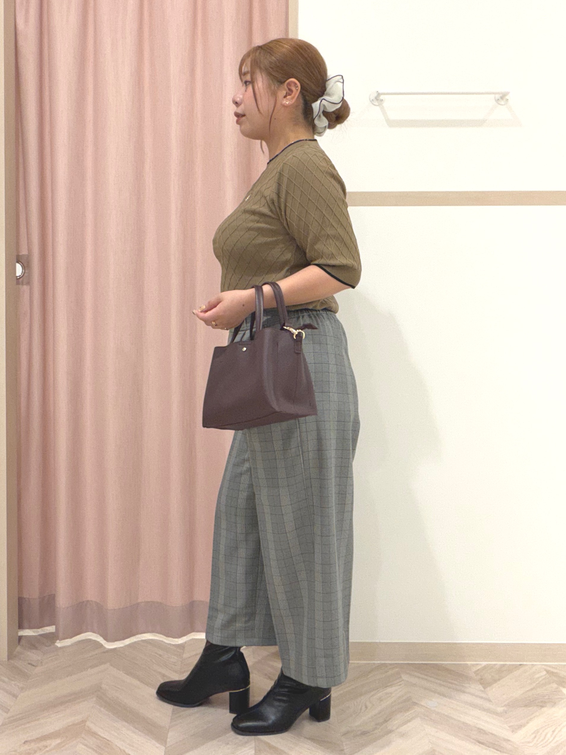 まちゃんなちゃんさんの「SHOO･LA･RUE｜【毛玉になりにくい/S-LL/洗濯機可】ダイヤ柄が上品 二の腕隠せる5分袖ニット」を使ったコーディネート