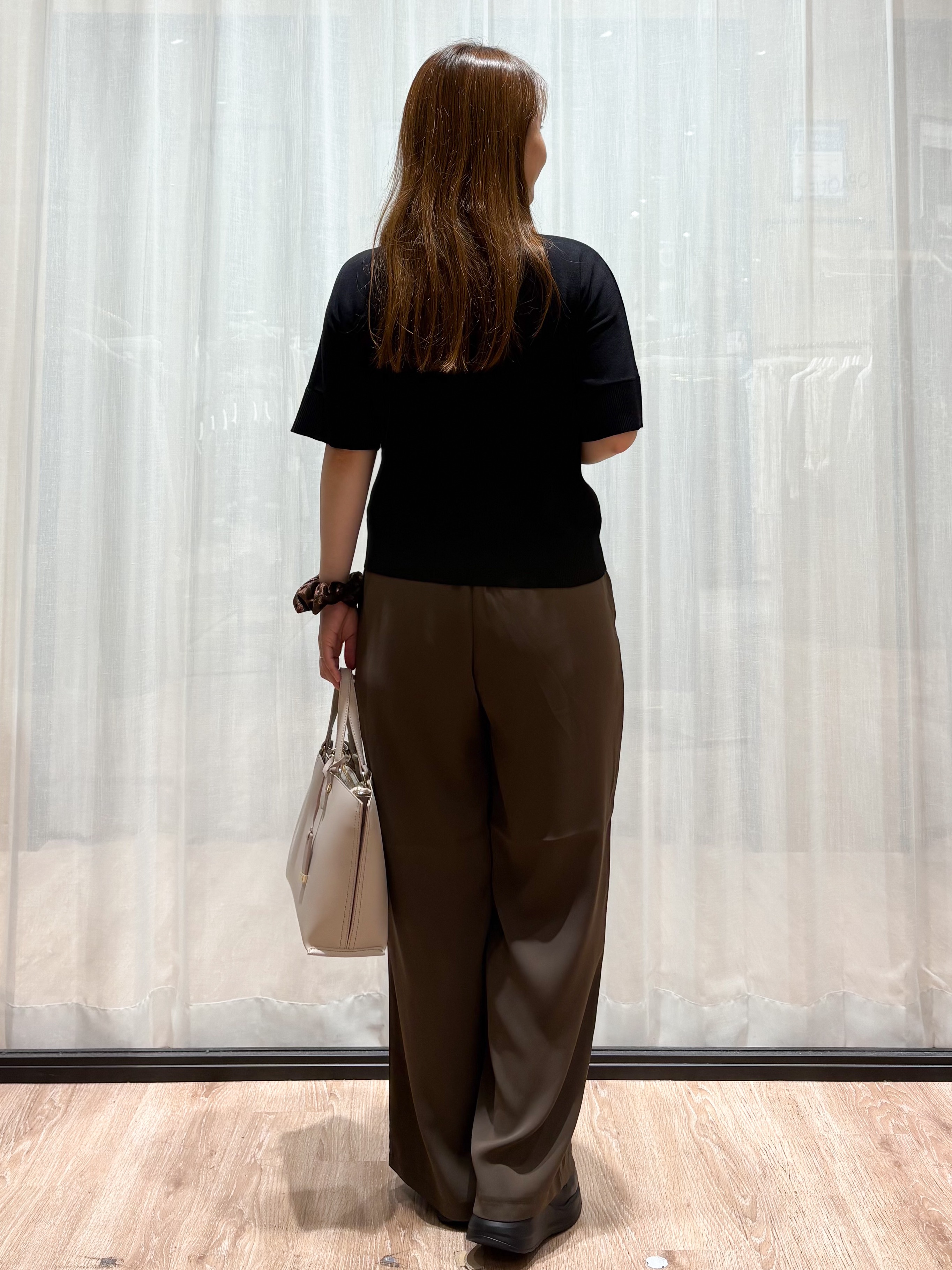 かなさんの「OPAQUE.CLIP｜【森絵梨佳さん着用】2WAY衿ドッキングニット《洗濯機OK》」を使ったコーディネート
