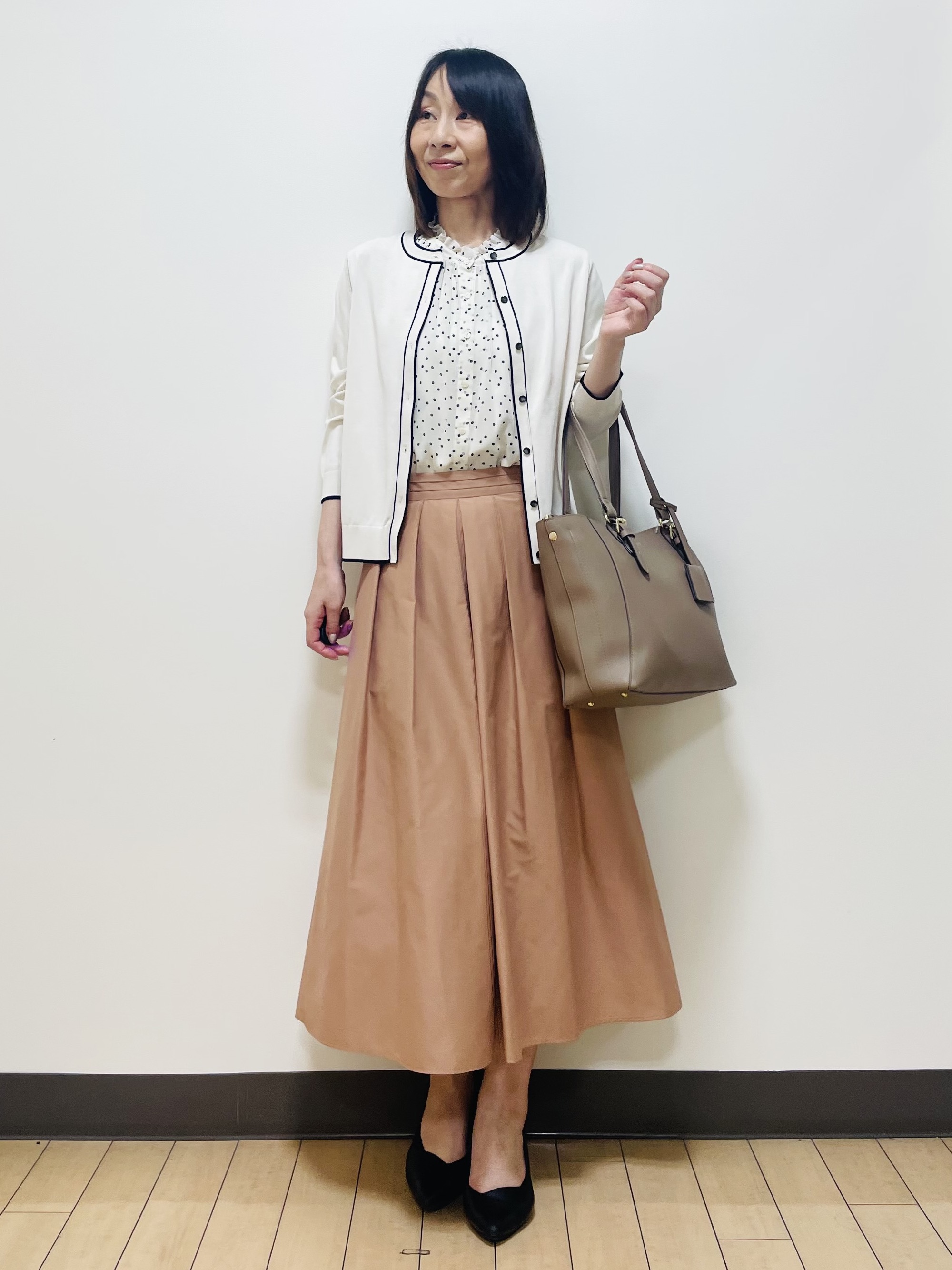 Riiさんの「Reflect｜【セットアップ／手洗い可】ドット柄シアーブラウス」を使ったコーディネート