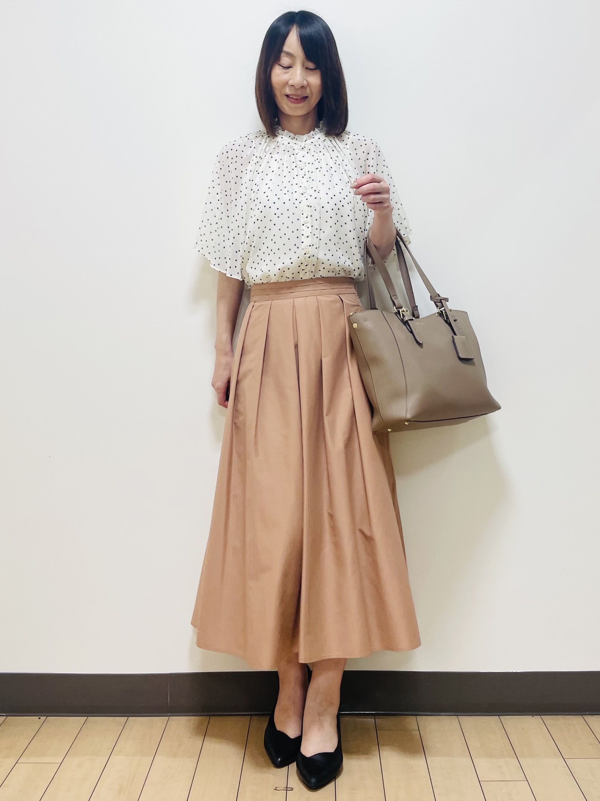 Riiさんの「Reflect｜【セットアップ／手洗い可】ドット柄シアーブラウス」を使ったコーディネート