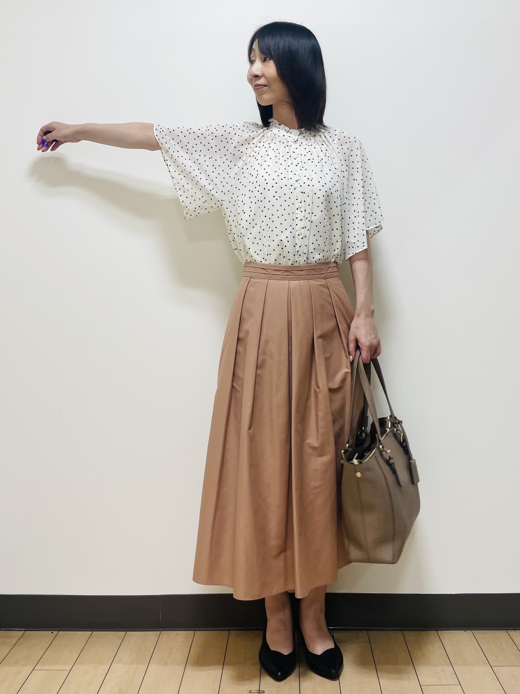 Riiさんの「Reflect｜【セットアップ／手洗い可】ドット柄シアーブラウス」を使ったコーディネート