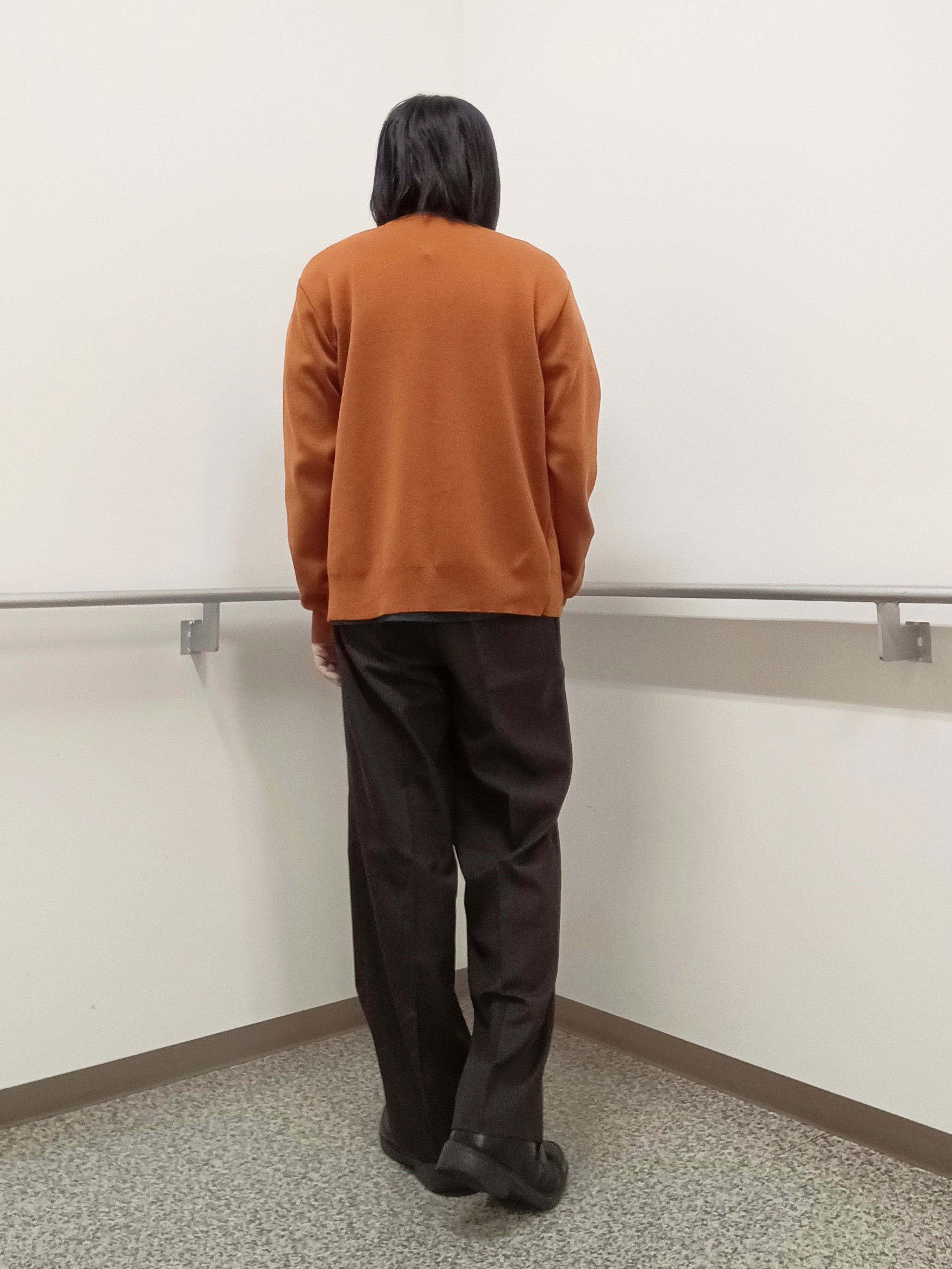 moritaさんの「TAKEO KIKUCHI｜【BOWLER HAT LABEL】日本製クルーネックカーディガン」を使ったコーディネート