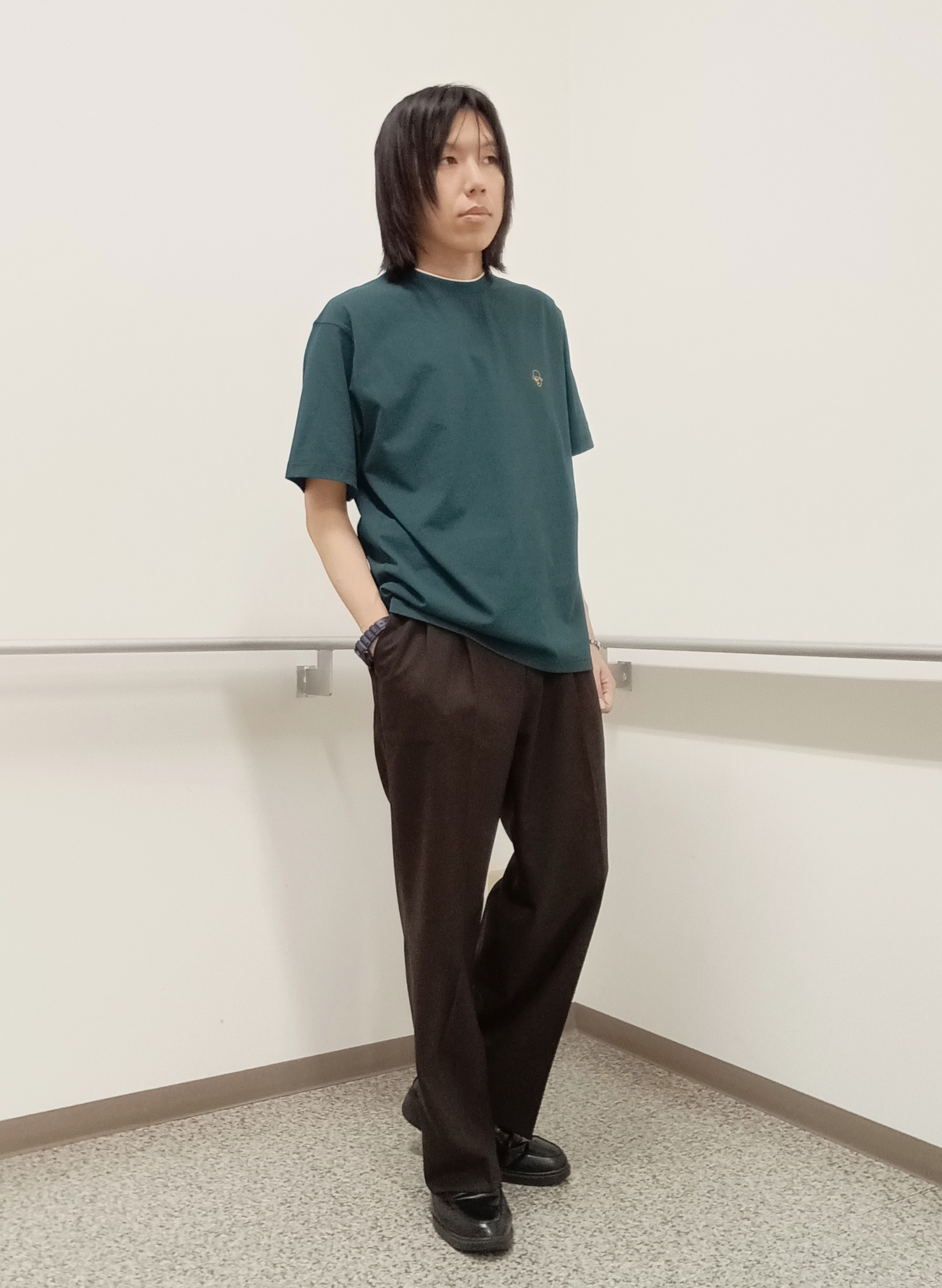 moritaさんの「TAKEO KIKUCHI｜【BOWLER HAT LABEL】日本製クルーネックカーディガン」を使ったコーディネート