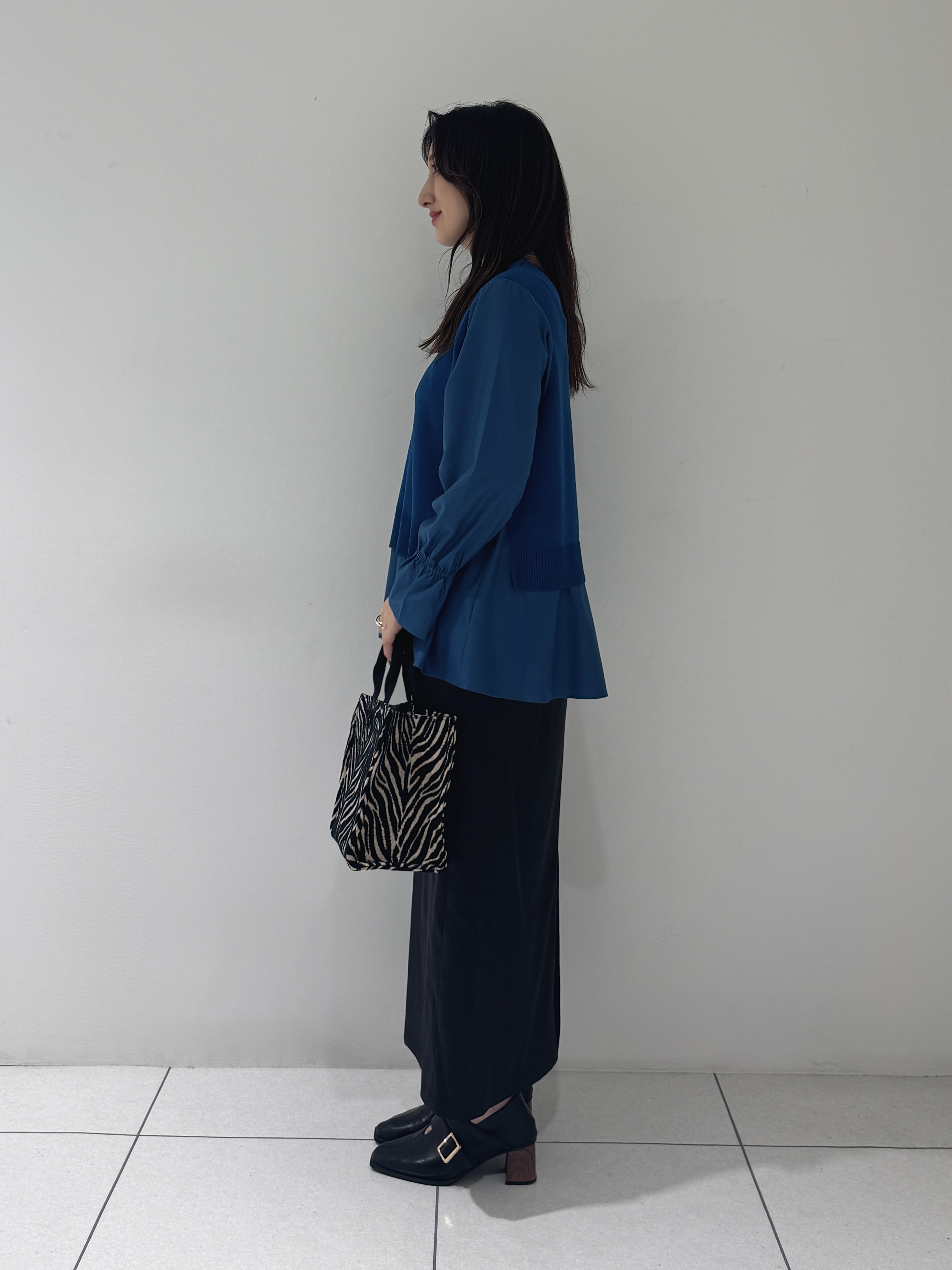 そんさんの「INDIVI｜【洗える／1枚でコーデ完成】重ね着風ニットトップス」を使ったコーディネート