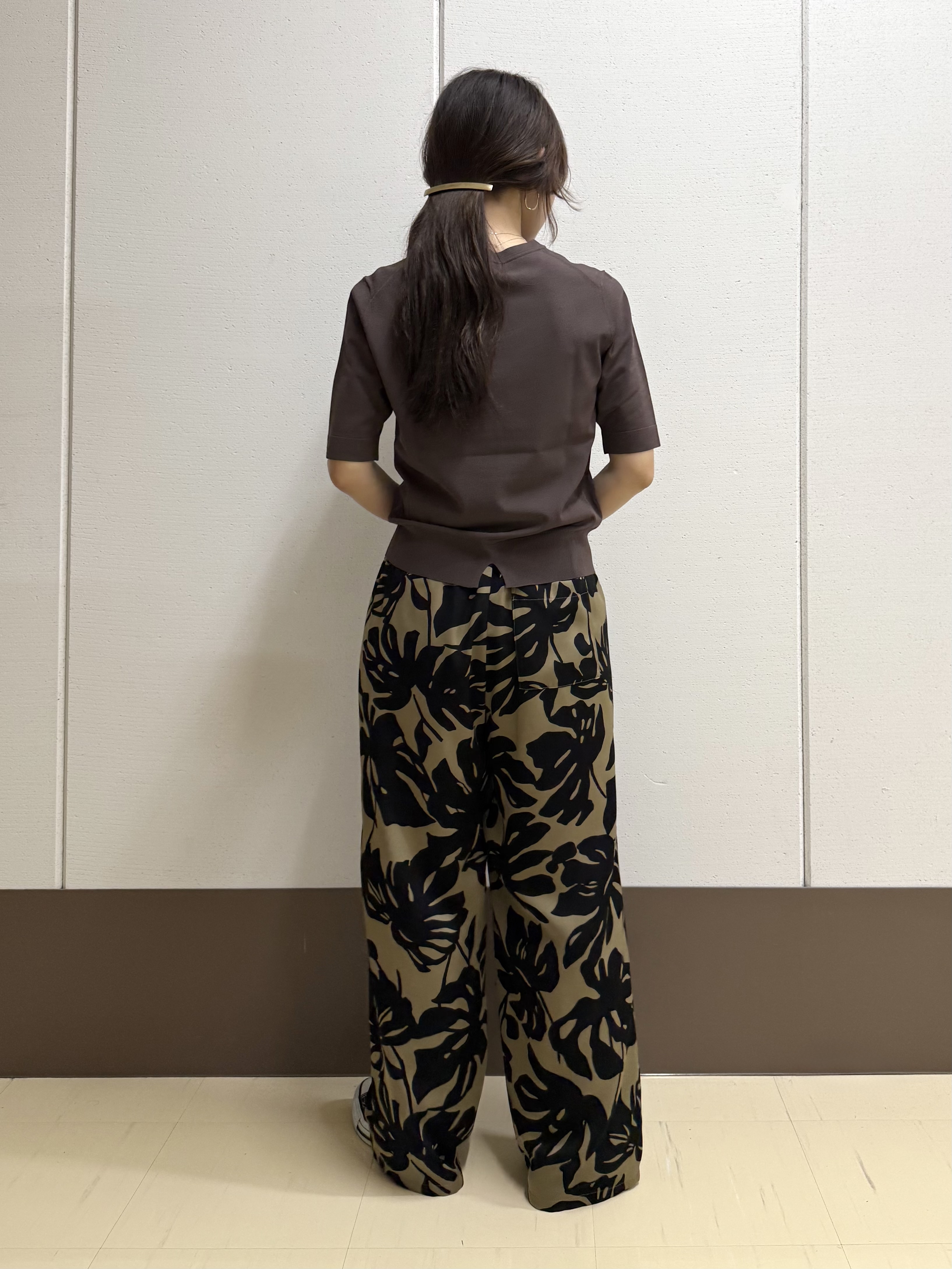 mamiさんの「INDIVI｜【アンサンブル可/きれいめ/通勤】コンパクト5分袖ニット」を使ったコーディネート
