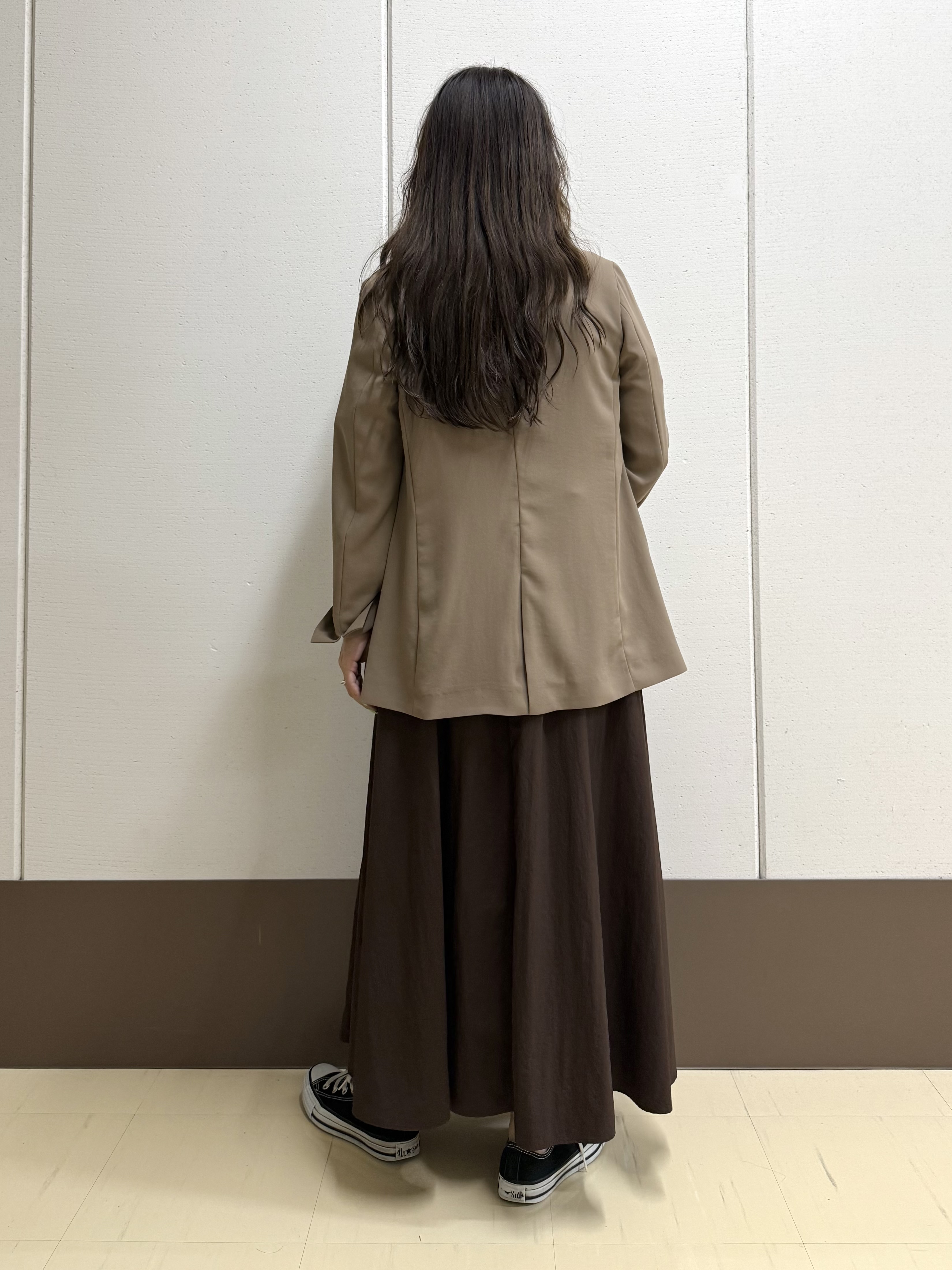 mamiさんの「INDIVI｜【汗ジミ防止／褒められTシャツ】上品カジュアル！ドルマンTシャツ」を使ったコーディネート