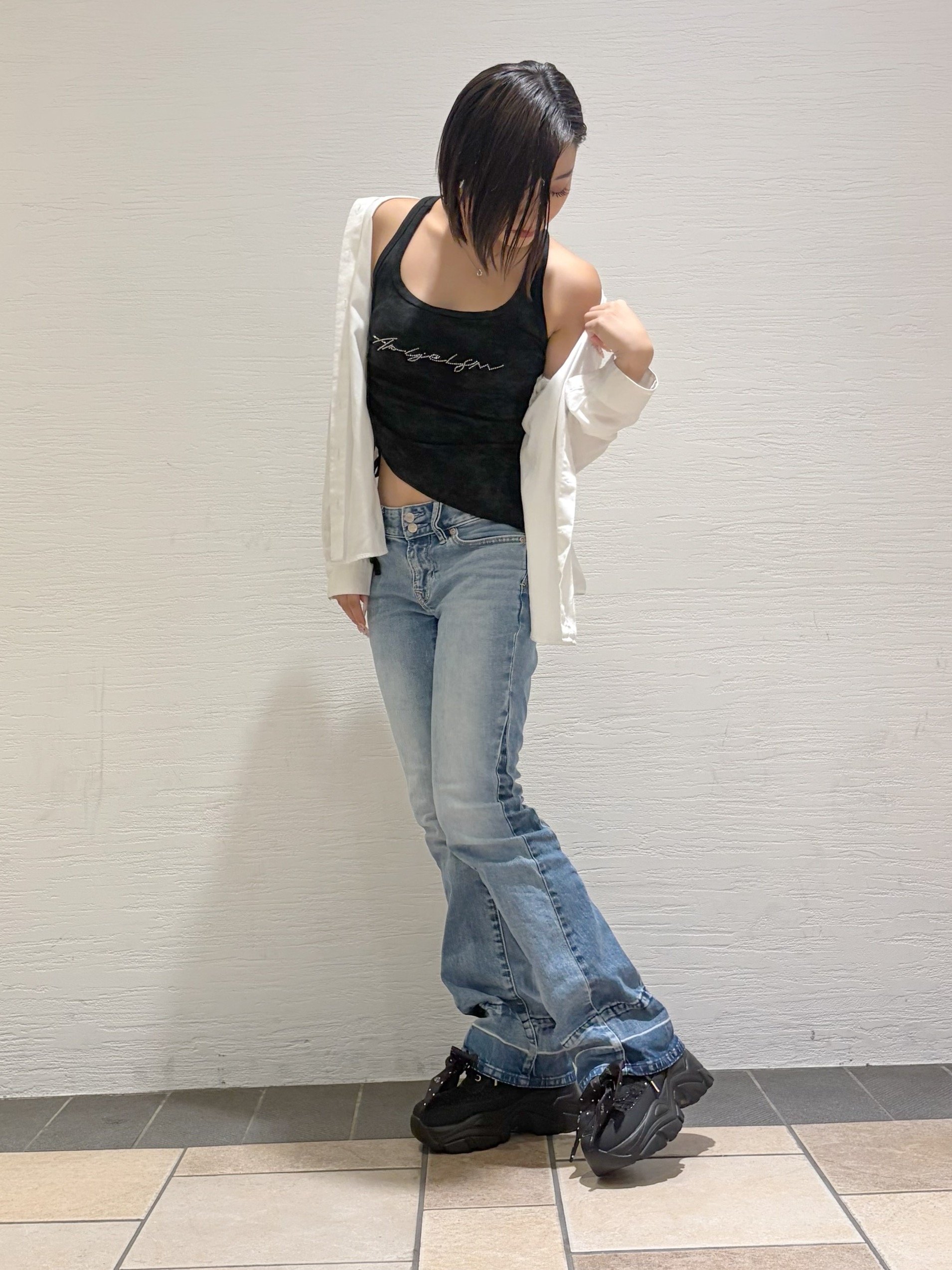 Maoさんの「ESPERANZA｜きゅんフィットリボン付き2WAYインヒールスニーカー」を使ったコーディネート