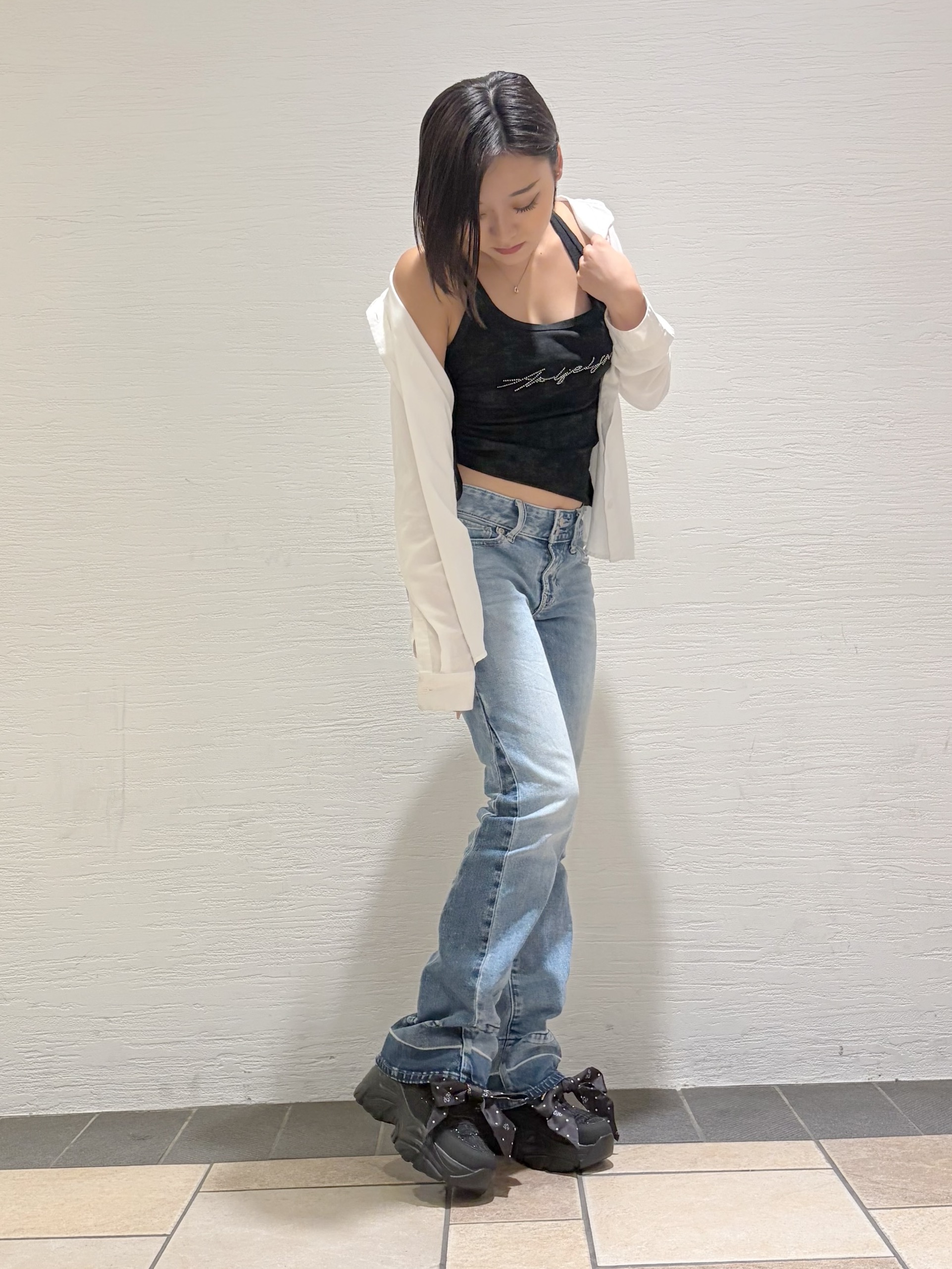 Maoさんの「ESPERANZA｜きゅんフィットリボン付き2WAYインヒールスニーカー」を使ったコーディネート