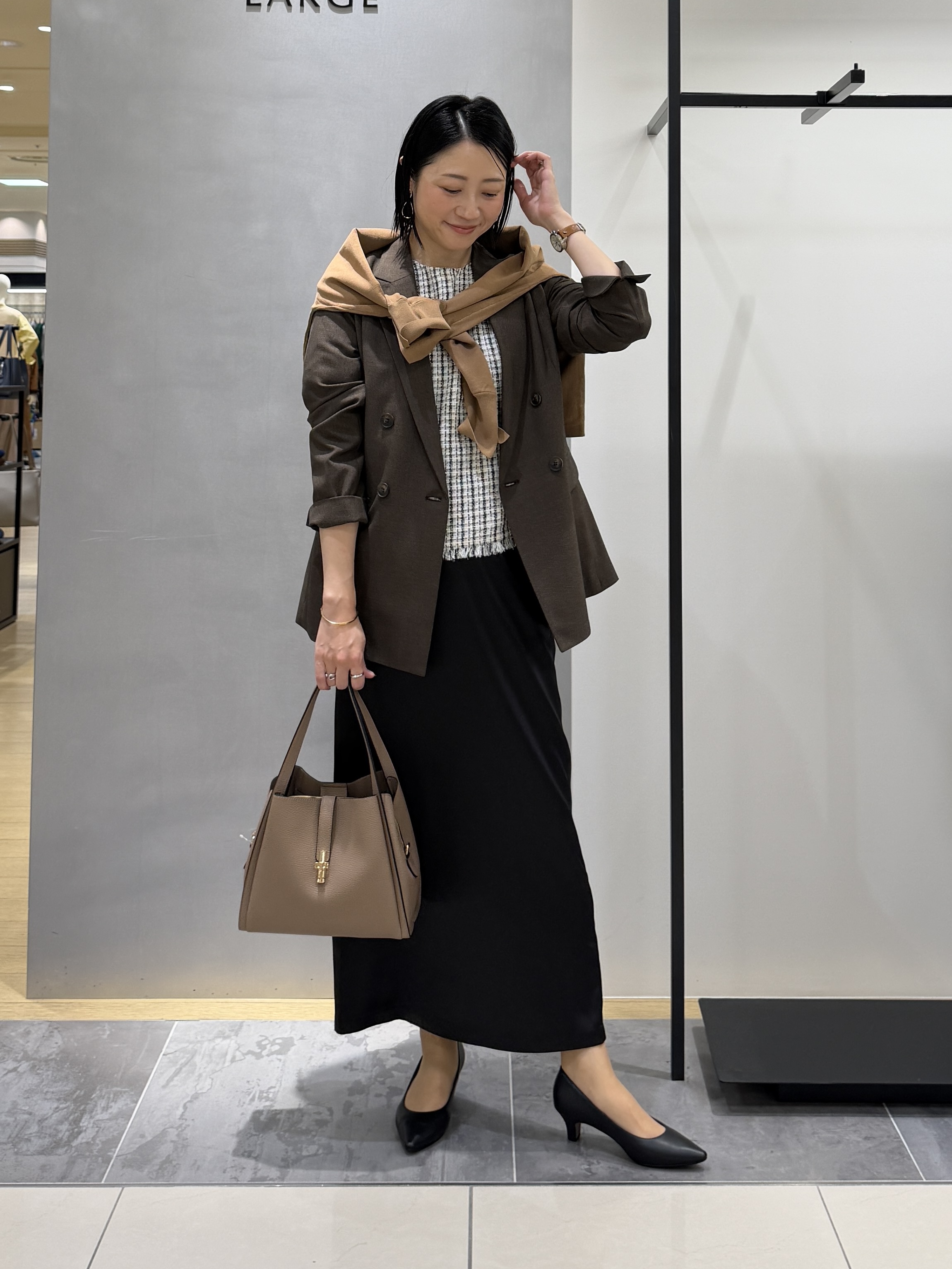 shihoさんの「INDIVI｜【洗濯機OK／ストレッチ◎】秋はじめのダブルジャケット」を使ったコーディネート