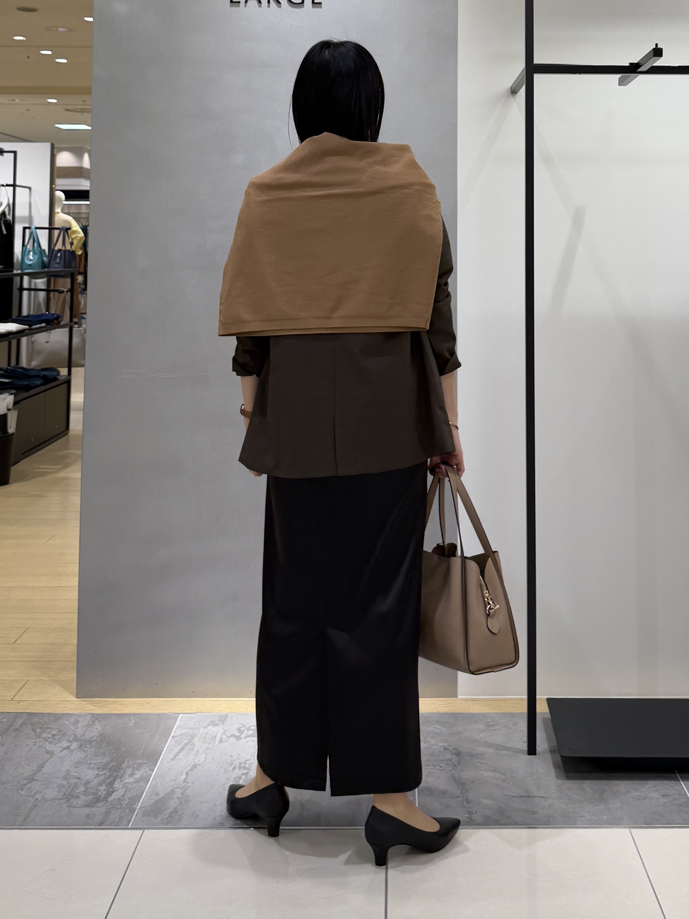 shihoさんの「INDIVI｜【洗濯機OK／ストレッチ◎】秋はじめのダブルジャケット」を使ったコーディネート