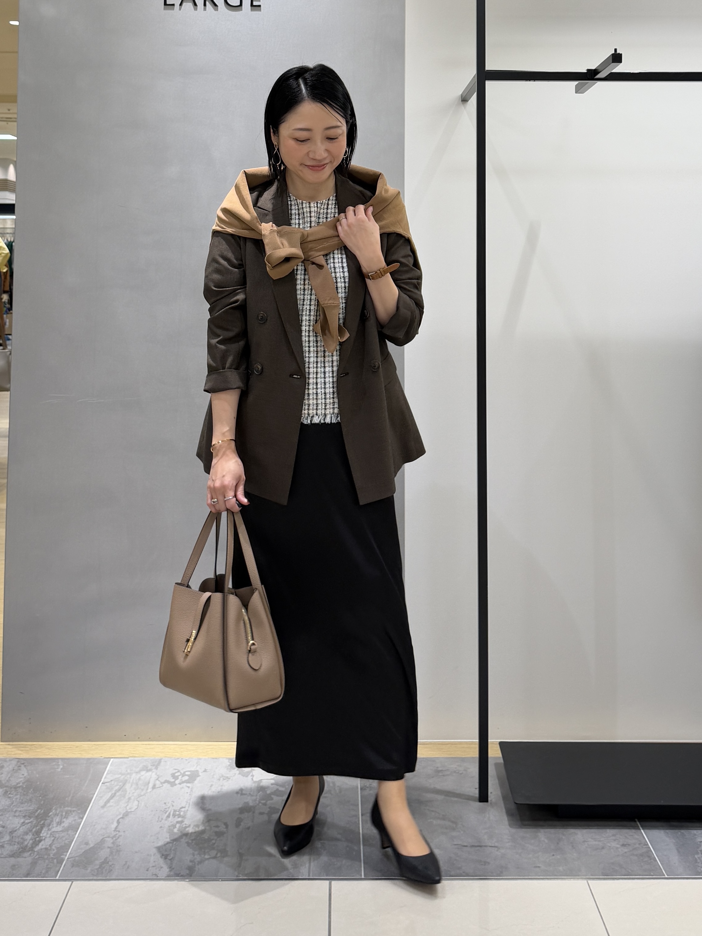 shihoさんの「INDIVI｜【洗濯機OK／ストレッチ◎】秋はじめのダブルジャケット」を使ったコーディネート