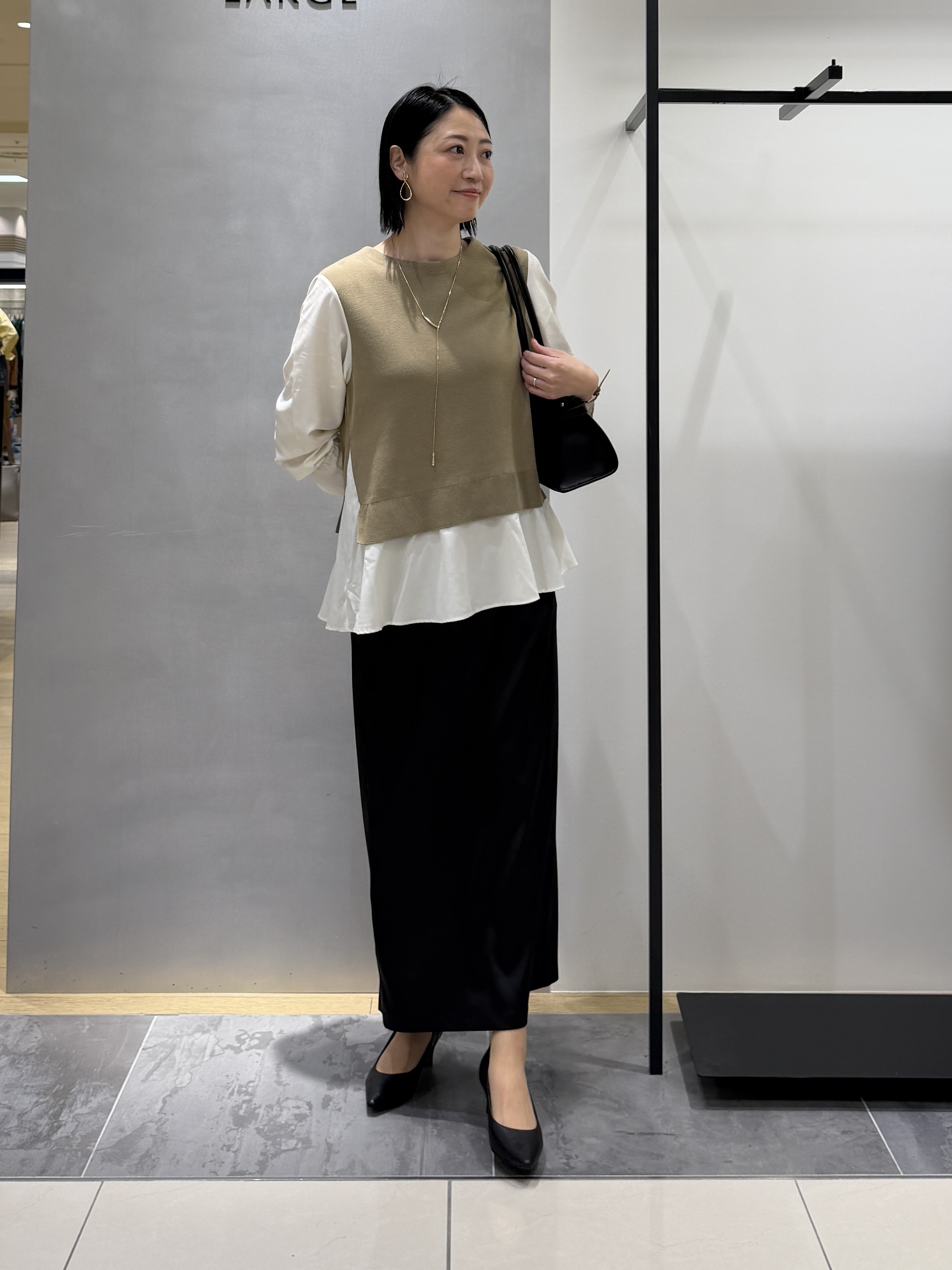 shihoさんの「INDIVI｜【洗える／1枚でコーデ完成】重ね着風ニットトップス」を使ったコーディネート