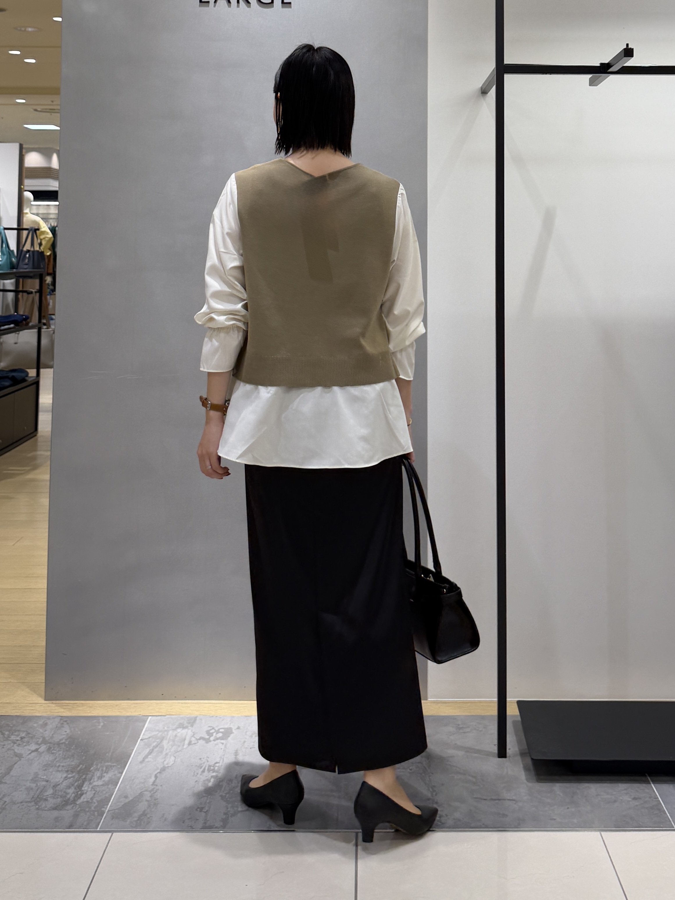 shihoさんの「INDIVI｜【洗える／1枚でコーデ完成】重ね着風ニットトップス」を使ったコーディネート