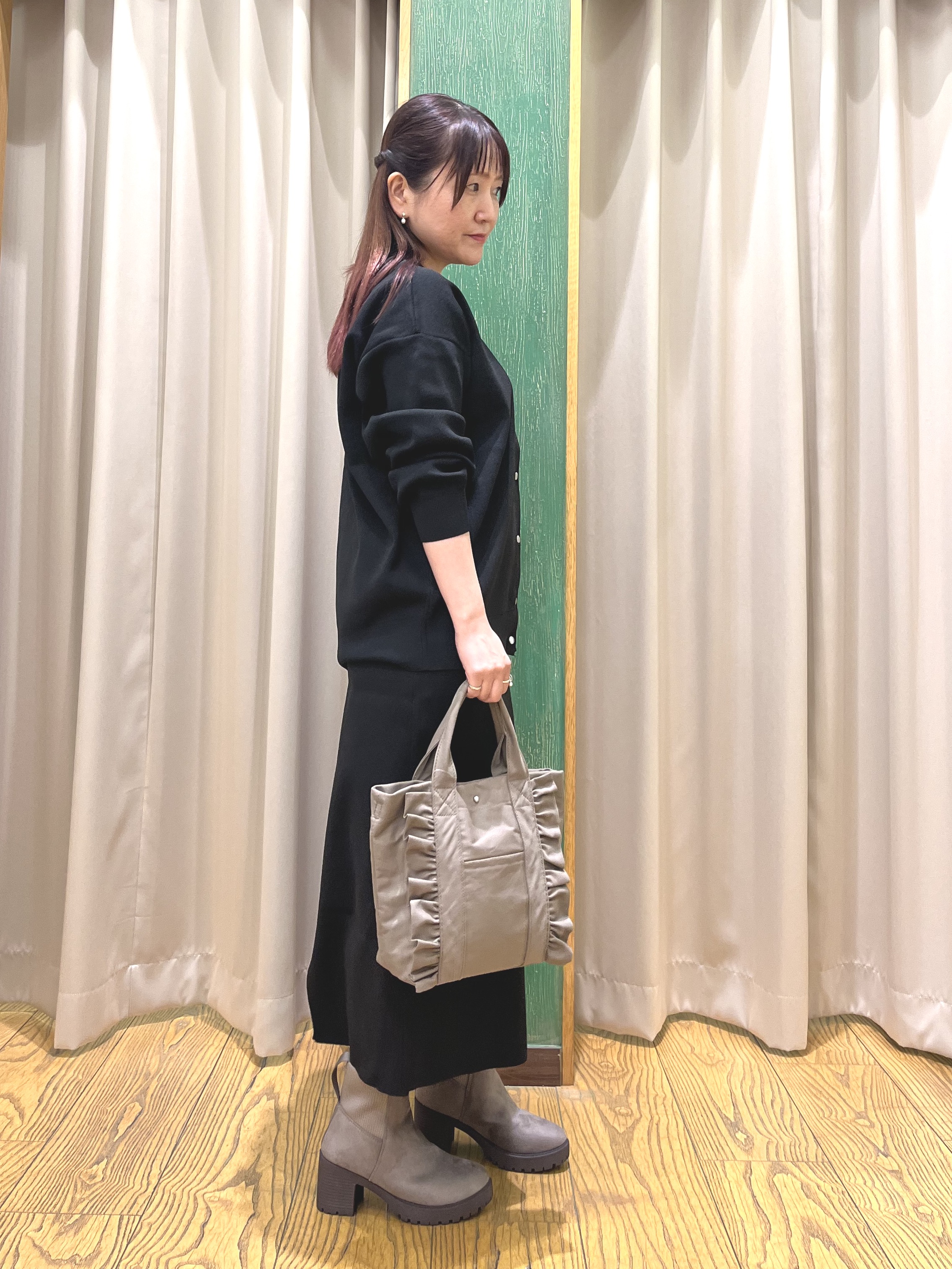 ゆっきーさんの「SHOO･LA･RUE｜【セットアップ可/洗濯機可】軽やかに羽織れる スポンディッシュ ニットカーディガン」を使ったコーディネート