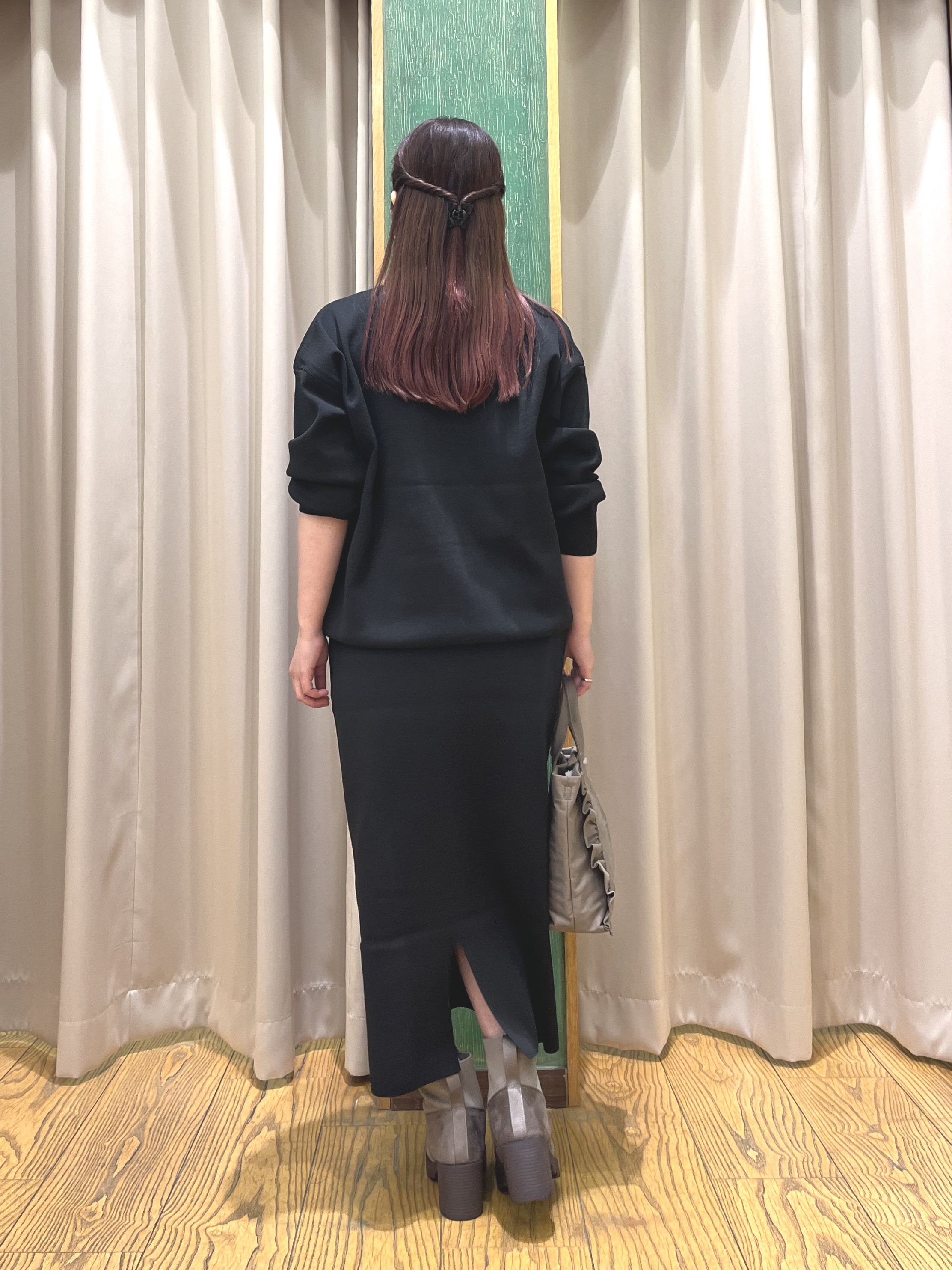 ゆっきーさんの「SHOO･LA･RUE｜【セットアップ可/洗濯機可】軽やかに羽織れる スポンディッシュ ニットカーディガン」を使ったコーディネート