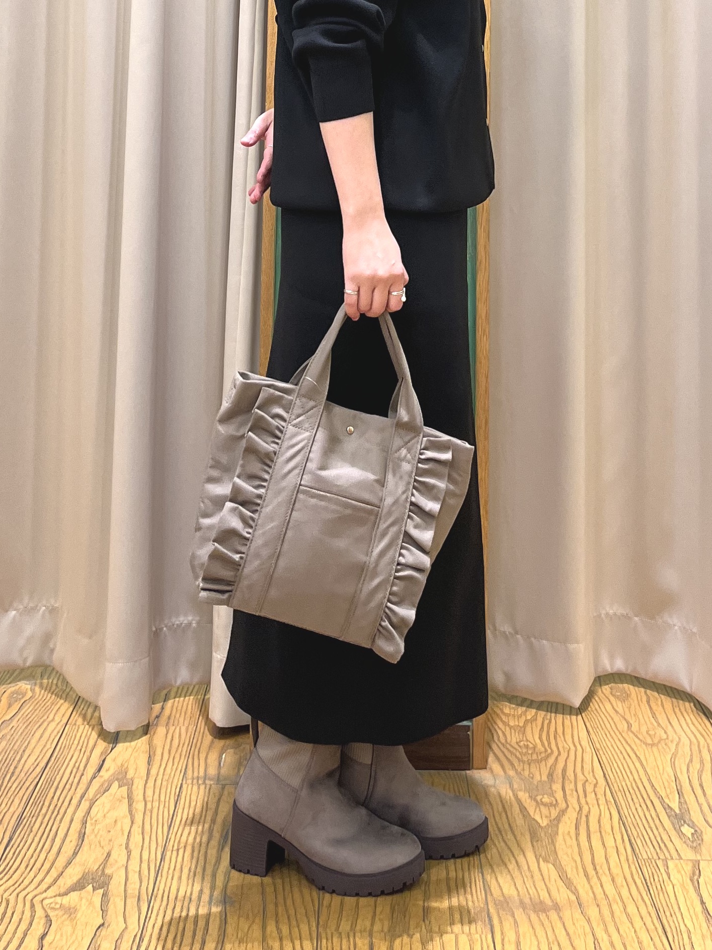ゆっきーさんの「SHOO･LA･RUE｜【セットアップ可/洗濯機可】軽やかに羽織れる スポンディッシュ ニットカーディガン」を使ったコーディネート