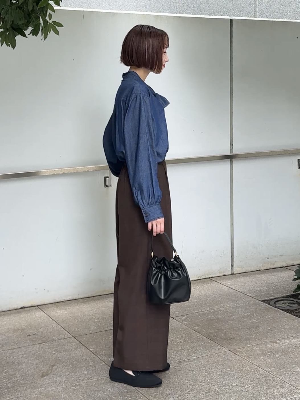 𝐜𝐡𝐢𝐤𝐚さんの「SHOO･LA･RUE｜【洗濯後しわになりにくい/着丈が選べる／セットアップ可】ウールフィール センタープレスワイドパンツ」を使ったコーディネート
