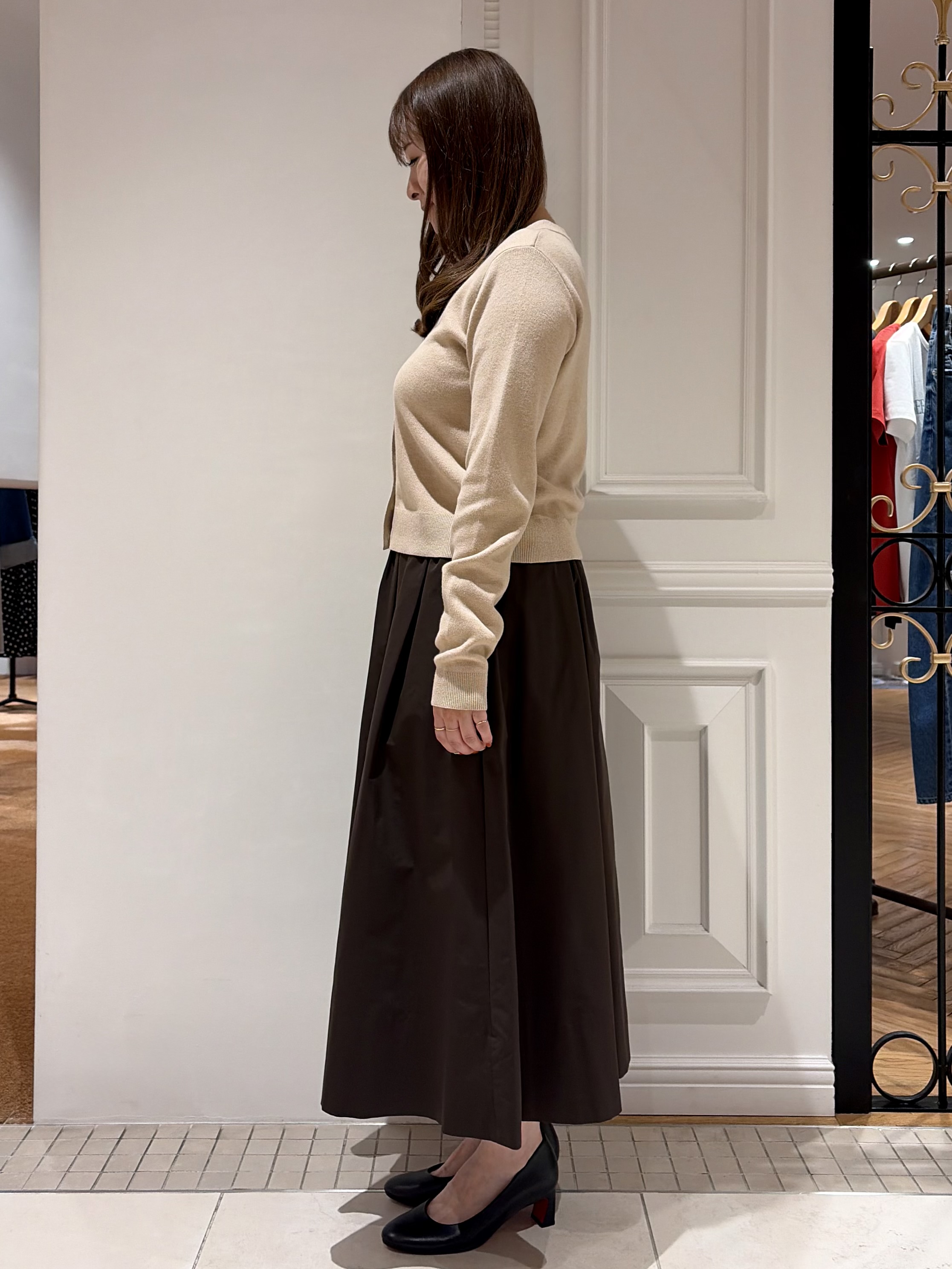 minowaさんの「DRESSTERIOR｜【5色展開/ウォッシャブル】コットンカシミヤカーディガン」を使ったコーディネート