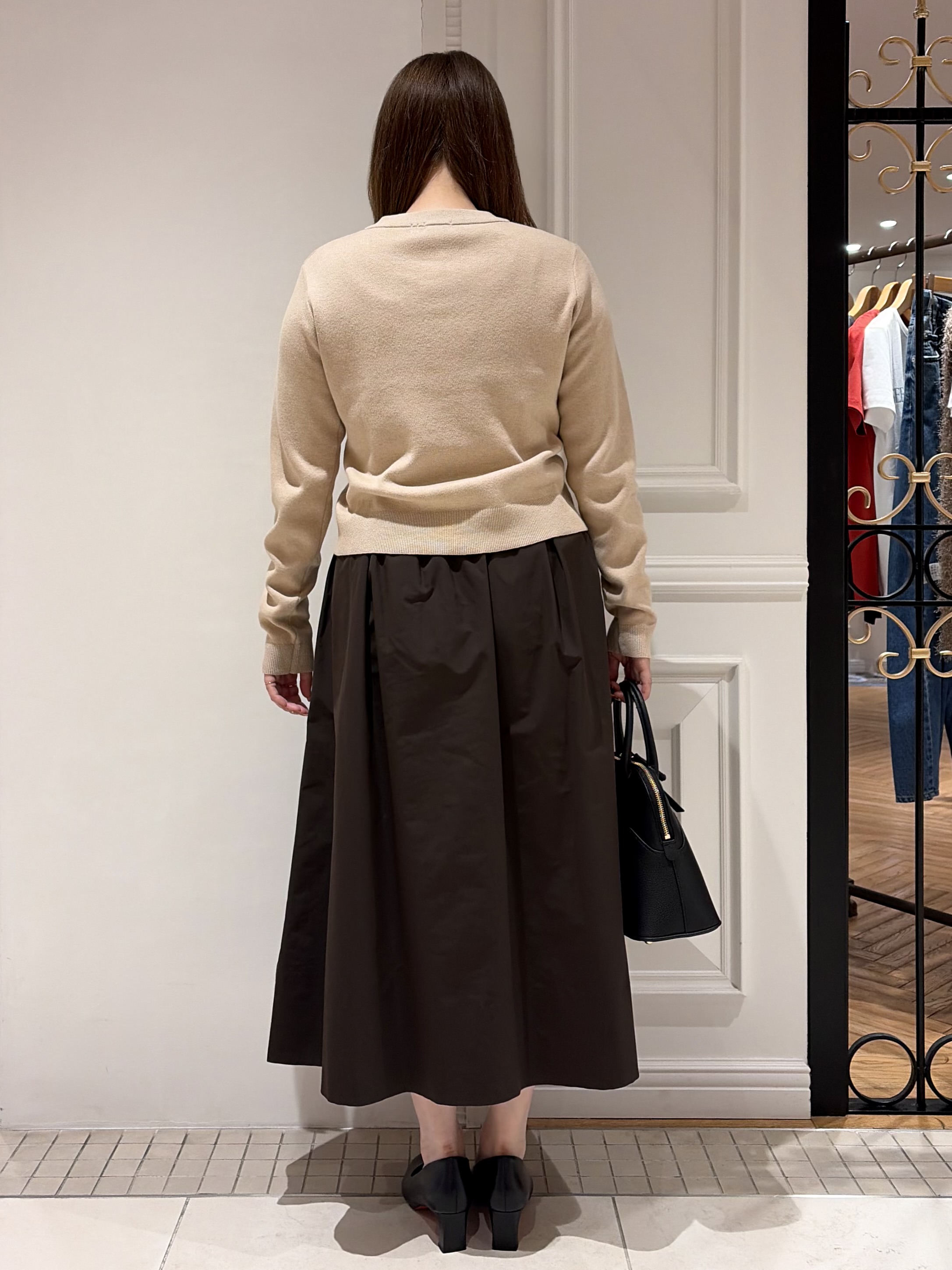 minowaさんの「DRESSTERIOR｜【5色展開/ウォッシャブル】コットンカシミヤカーディガン」を使ったコーディネート