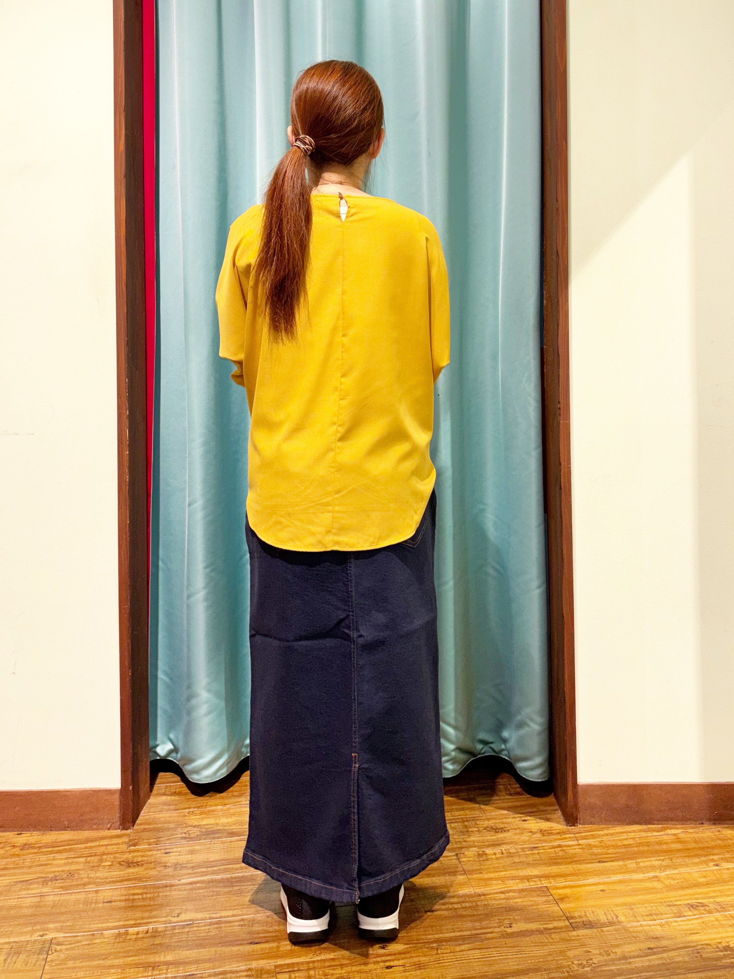 tukiさんの「SHOO･LA･RUE｜【着丈選べる/洗濯後しわになりにくい】インせず着られる ドルマンブラウス」を使ったコーディネート