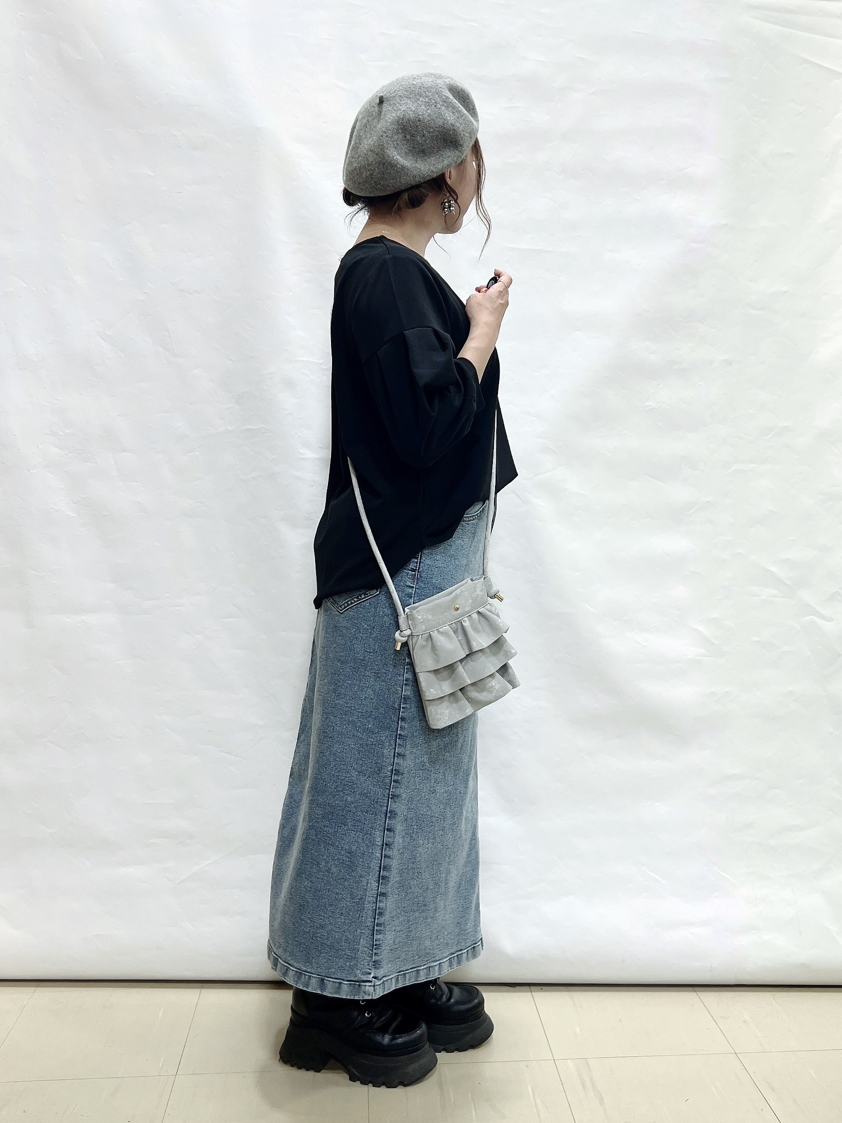 YUIさんの「SHOO･LA･RUE｜【着丈選べる/2点セット/S-LL/洗濯機可】ネックレス付き 着心地さらり7分袖ブラウス」を使ったコーディネート
