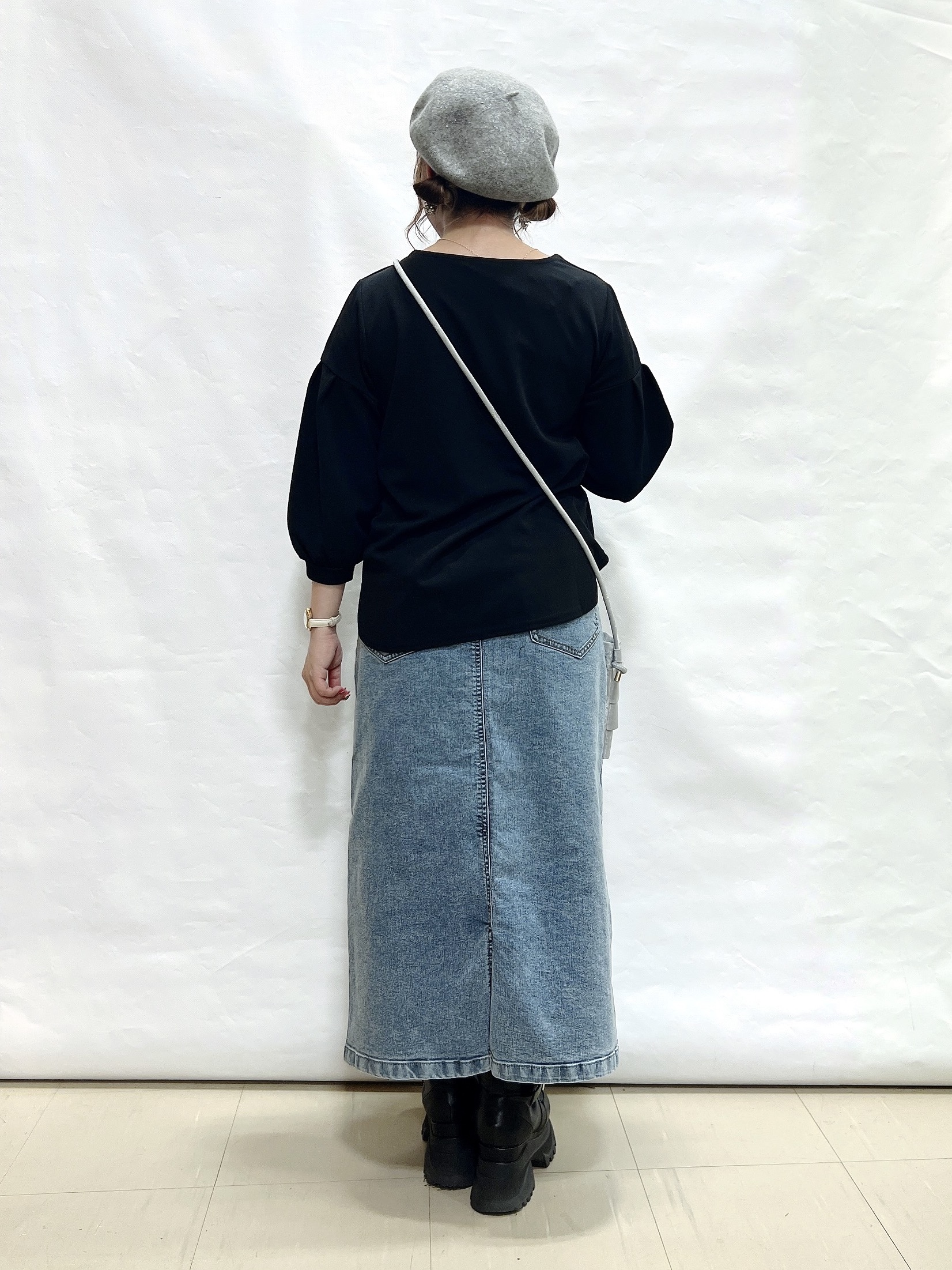 YUIさんの「SHOO･LA･RUE｜【着丈選べる/2点セット/S-LL/洗濯機可】ネックレス付き 着心地さらり7分袖ブラウス」を使ったコーディネート