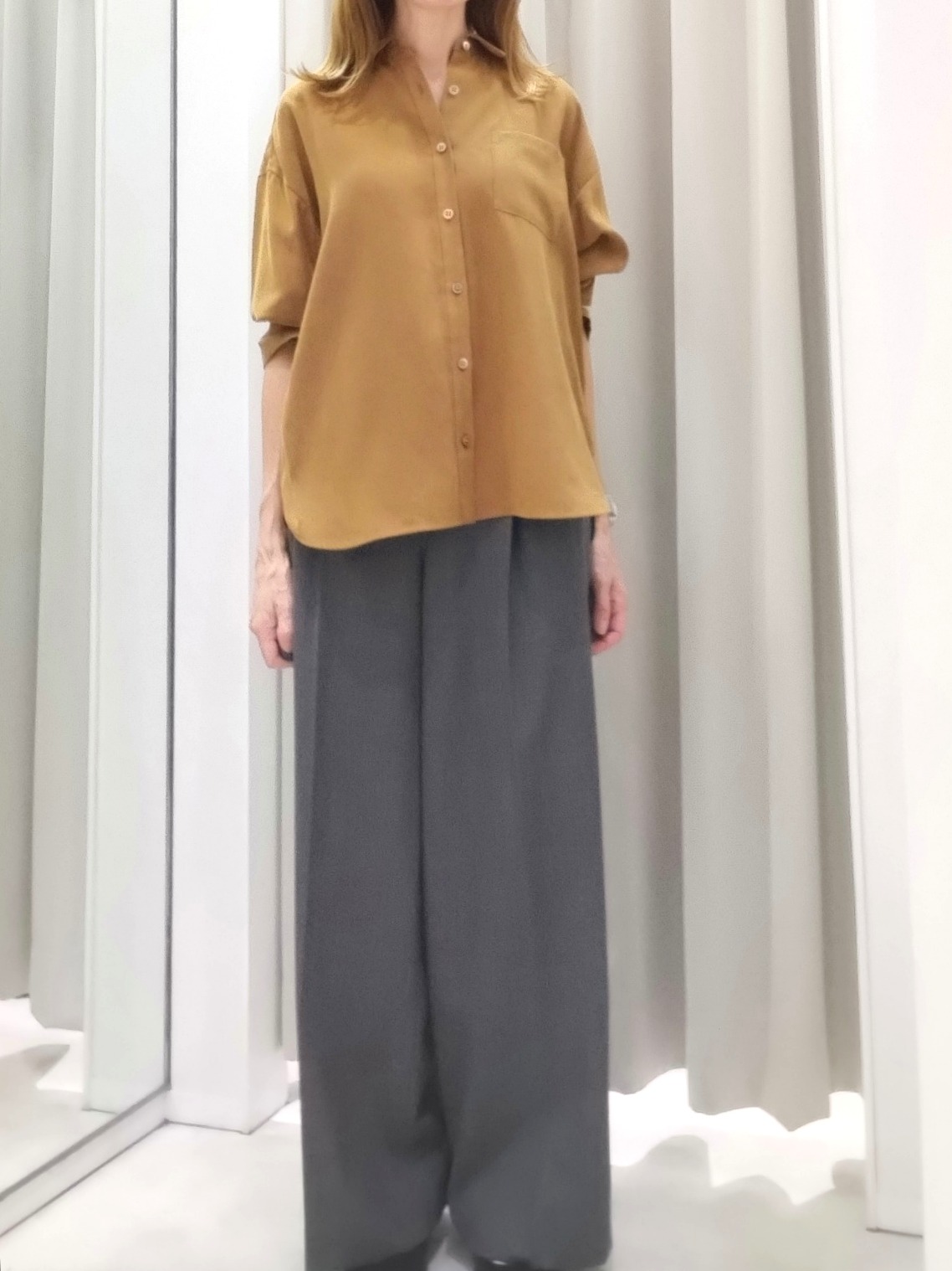 もりさんの「UNTITLED｜【セットアップ可/秋羽織り】スエードライクシャツ」を使ったコーディネート