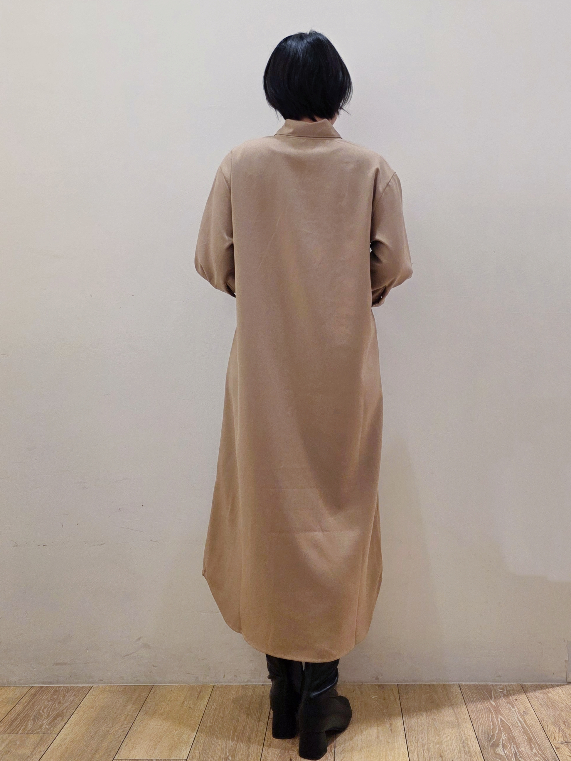 yuyuさんの「OPAQUE.CLIP｜【森絵梨佳さん着用】ボウタイ付きシャツワンピース《洗濯機OK》」を使ったコーディネート