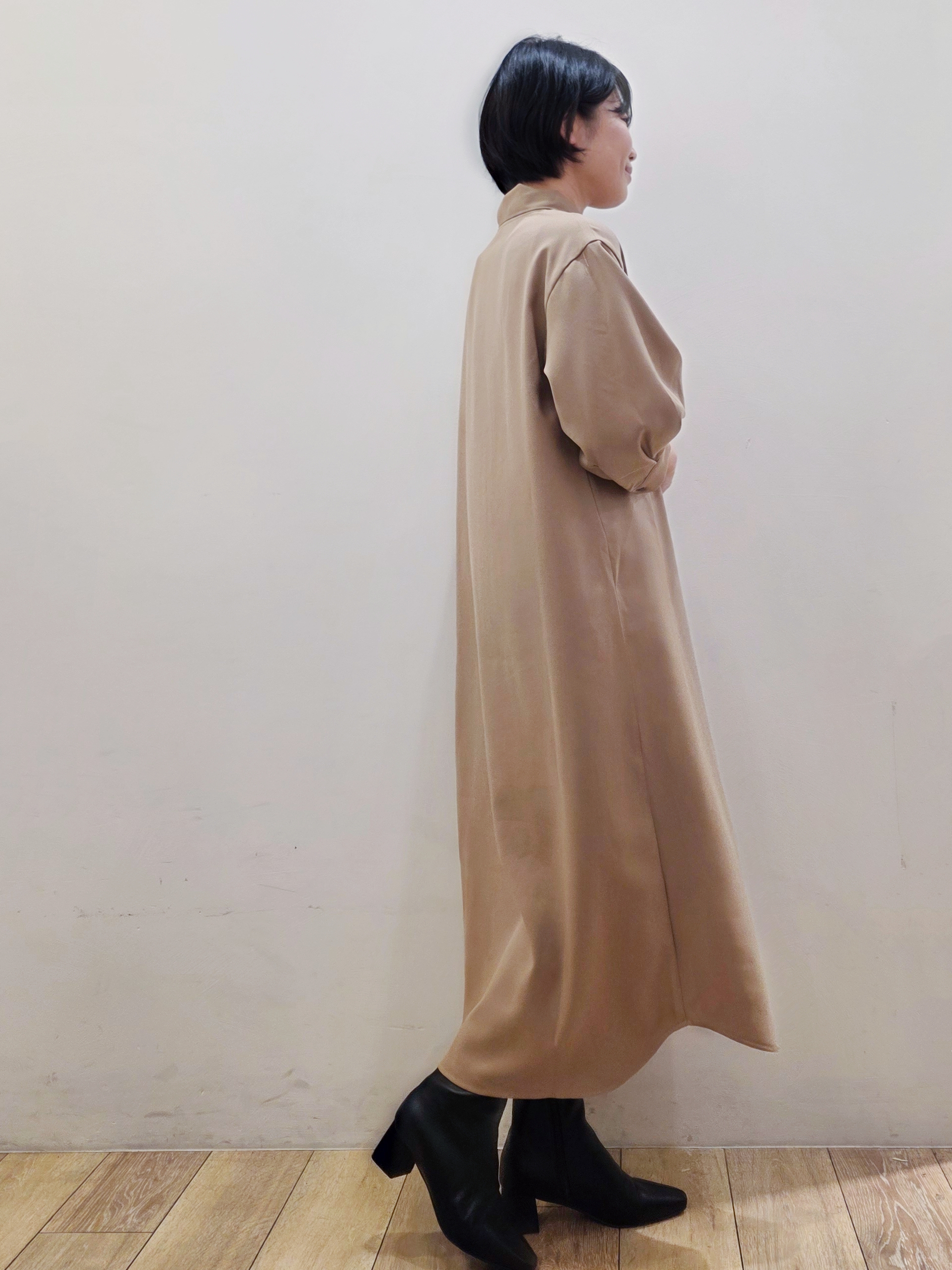 yuyuさんの「OPAQUE.CLIP｜【森絵梨佳さん着用】ボウタイ付きシャツワンピース《洗濯機OK》」を使ったコーディネート
