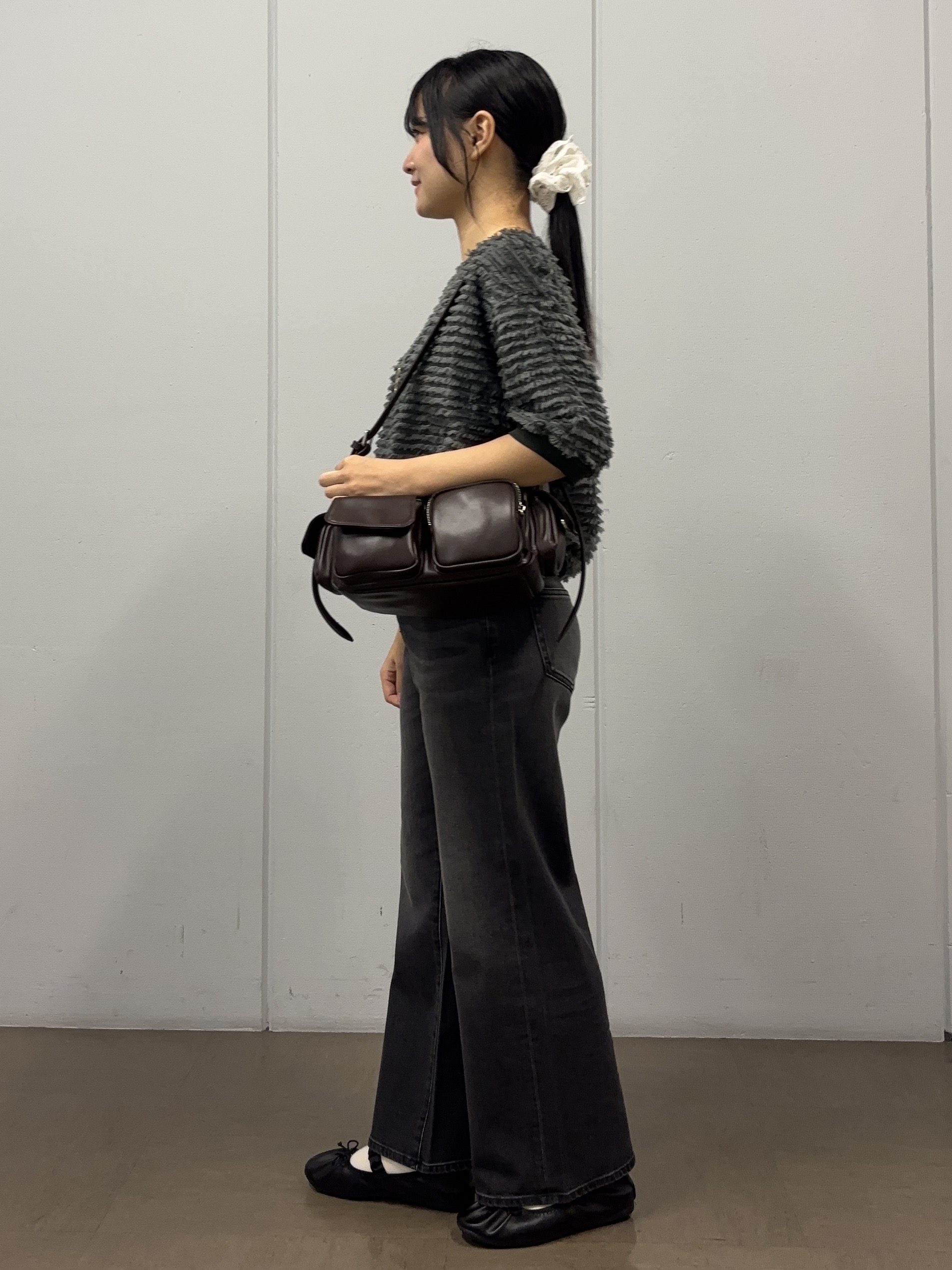 岩本優さんの「UNTITLED｜【秋映え/体型カバー】フェザージャガードプルオーバー」を使ったコーディネート