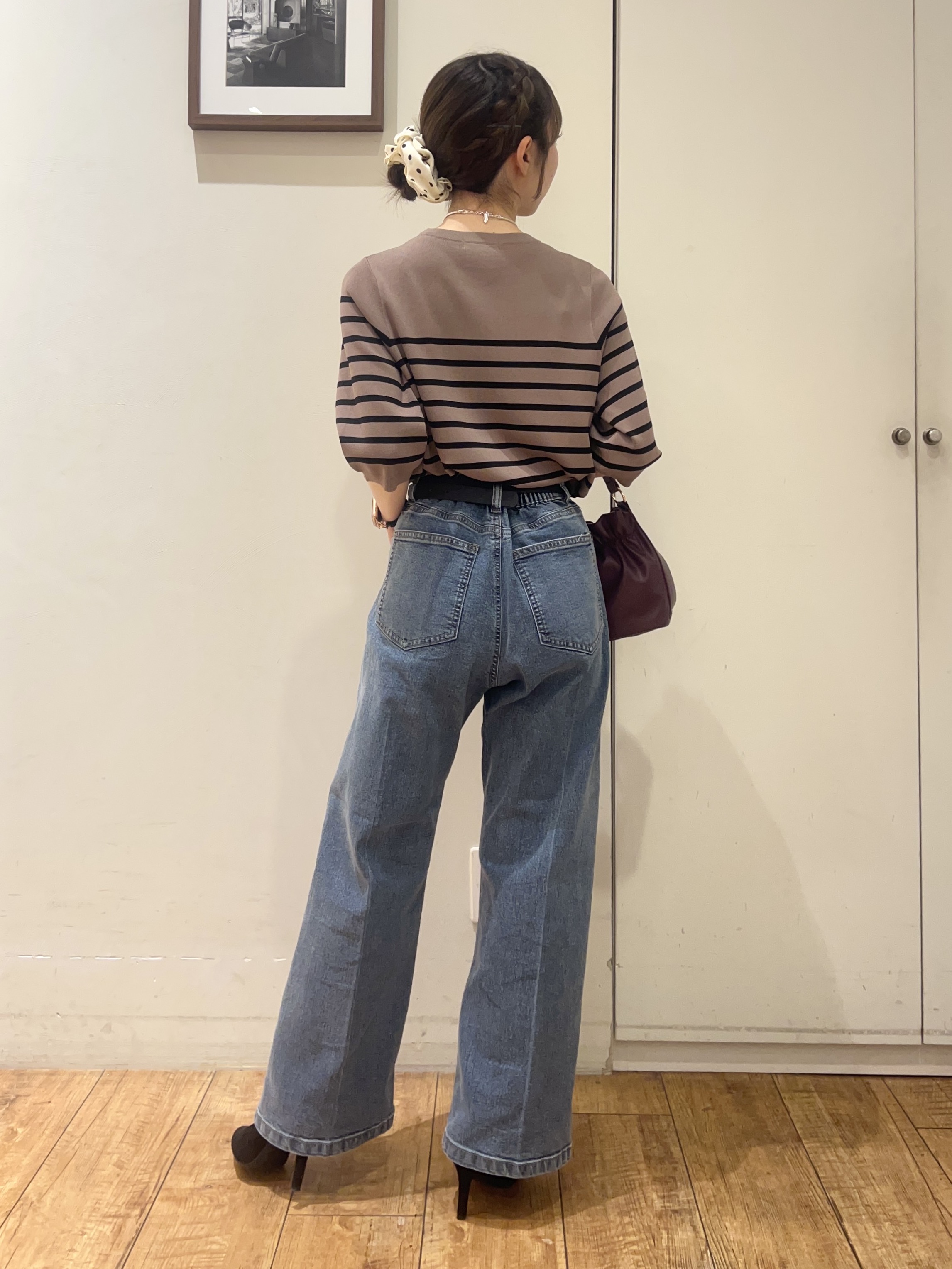 AIRIさんの「SHOO･LA･RUE｜【ガンガン洗える/UV/毛玉になりにくい】二の腕見せない 5分袖ニット」を使ったコーディネート