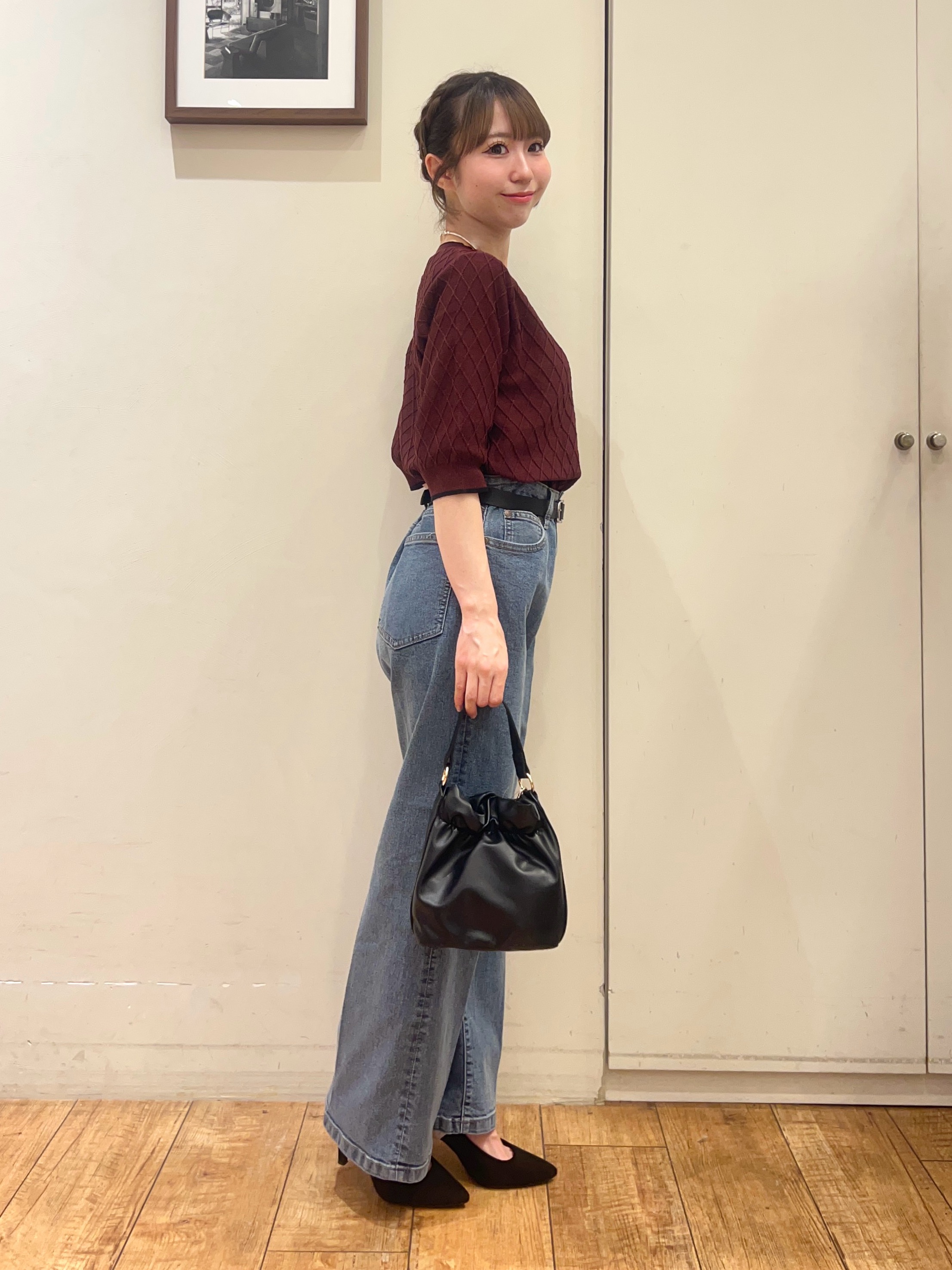 AIRIさんの「SHOO･LA･RUE｜【毛玉になりにくい/S-LL/洗濯機可】ダイヤ柄が上品 二の腕隠せる5分袖ニット」を使ったコーディネート