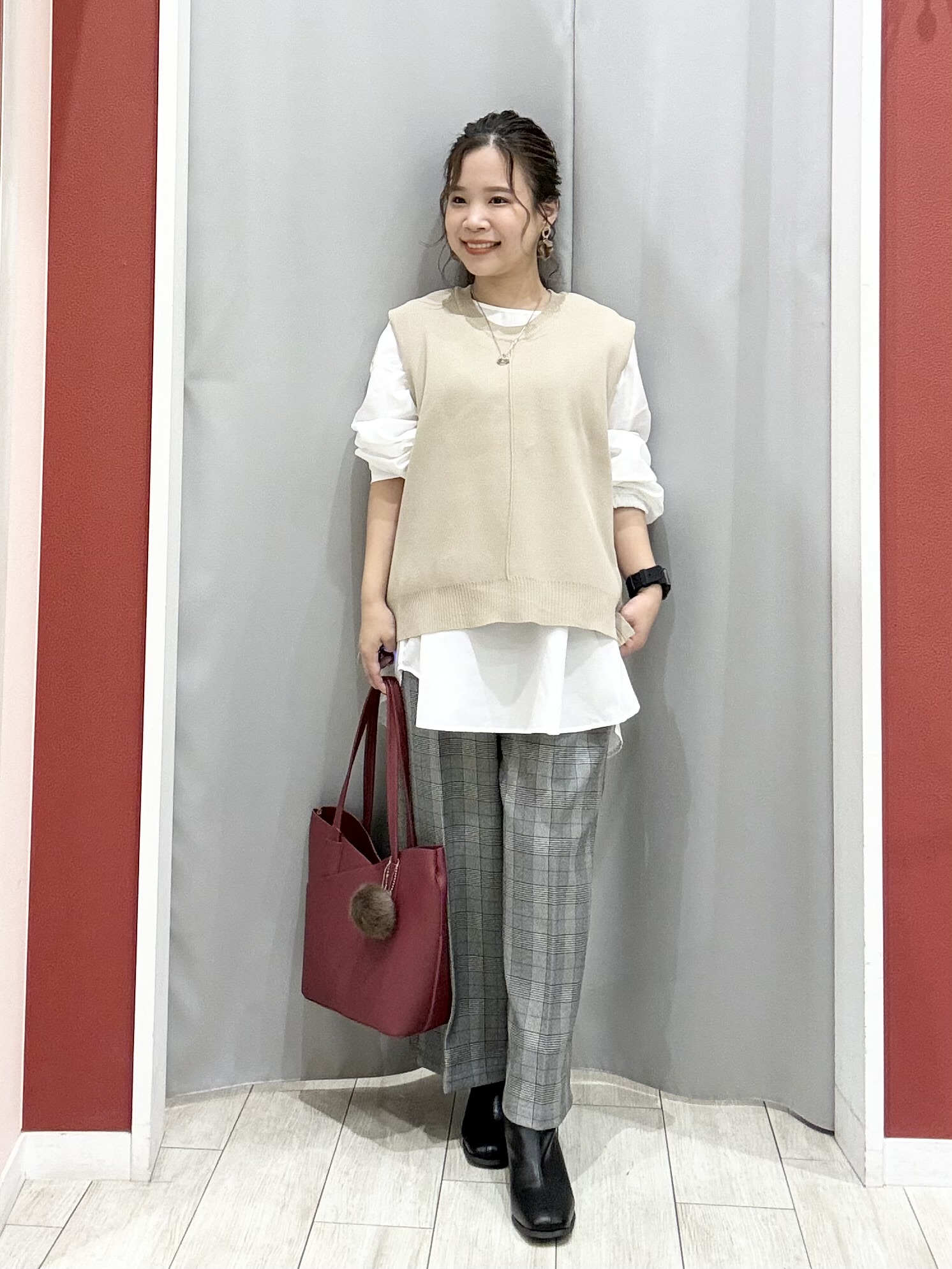 shioさんの「SHOO･LA･RUE｜【2点セット/S-LL】着回し自在 スポンディッシュニットベスト＆フレアシャツ」を使ったコーディネート