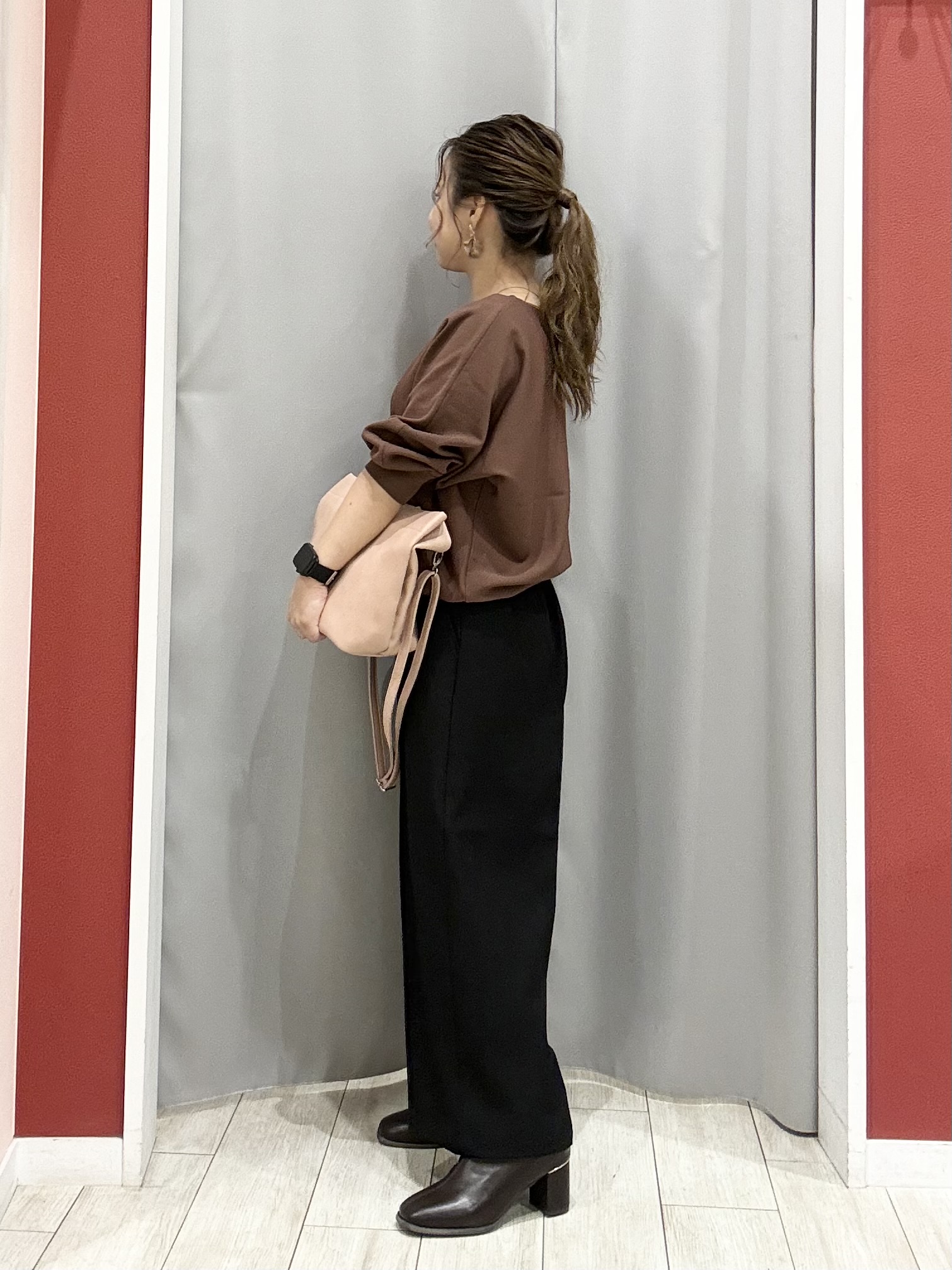 shioさんの「SHOO･LA･RUE｜【洗濯機可】軽やかさらタッチ インせず着られる すっきり見えドルマンニット」を使ったコーディネート