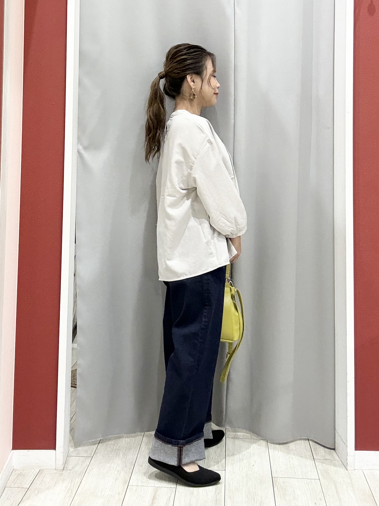 shioさんの「SHOO･LA･RUE｜【S-LL/洗濯機可】1枚で華やかに フロントレース7分袖ブラウス」を使ったコーディネート