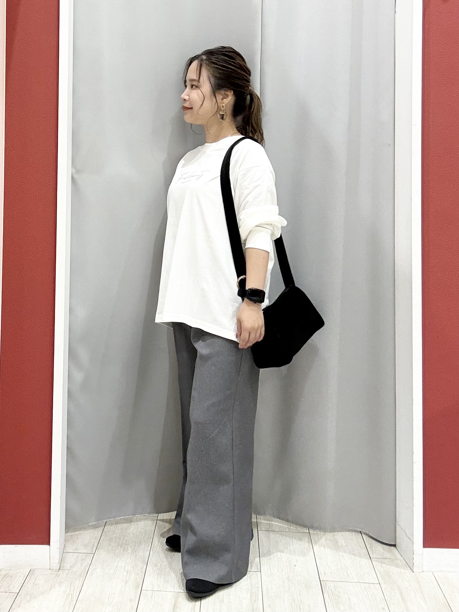 shioさんの「SHOO･LA･RUE｜【セットアップ可/洗濯機可】軽やかに羽織れる スポンディッシュ ニットカーディガン」を使ったコーディネート