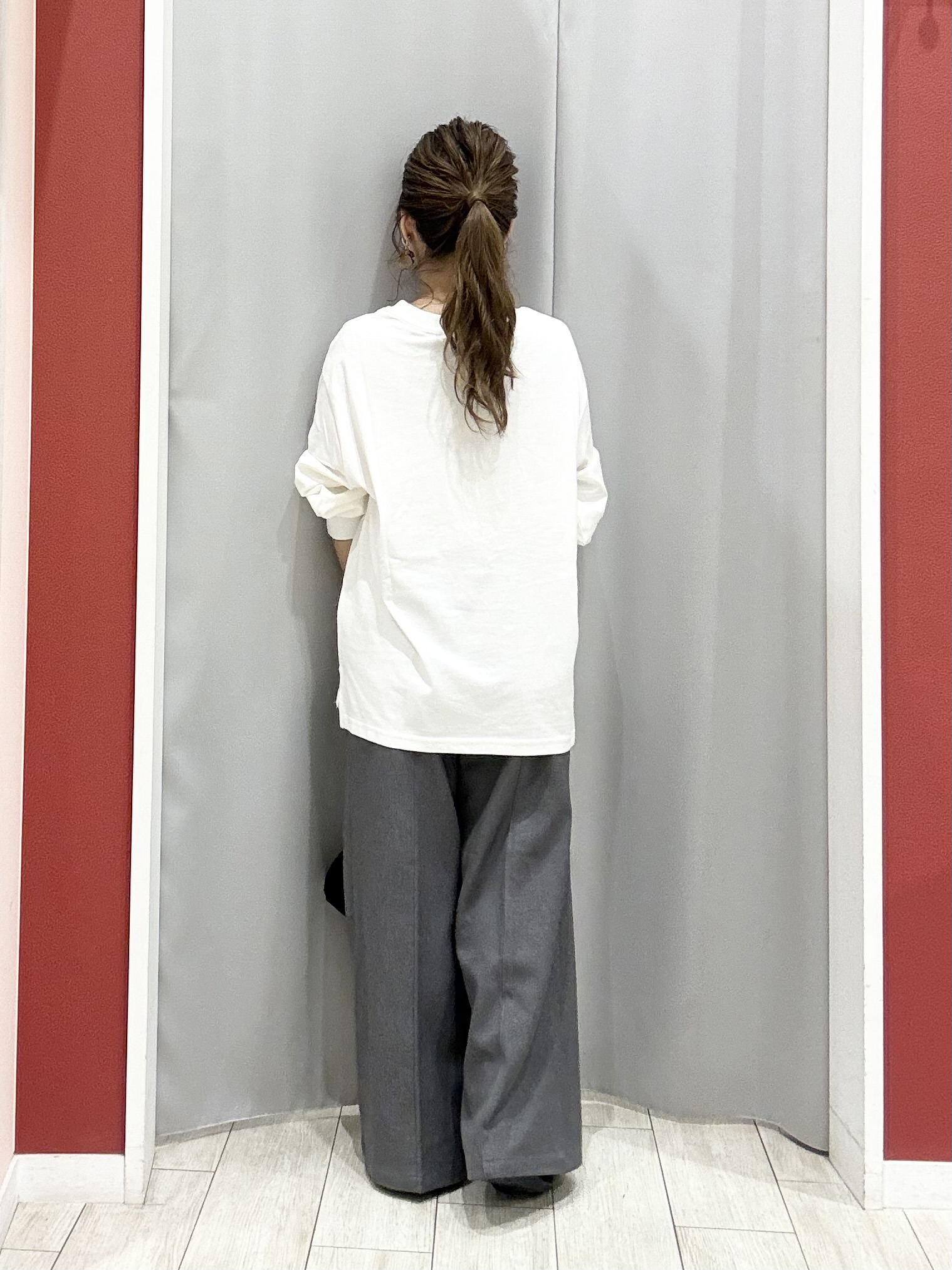 shioさんの「SHOO･LA･RUE｜【セットアップ可/洗濯機可】軽やかに羽織れる スポンディッシュ ニットカーディガン」を使ったコーディネート