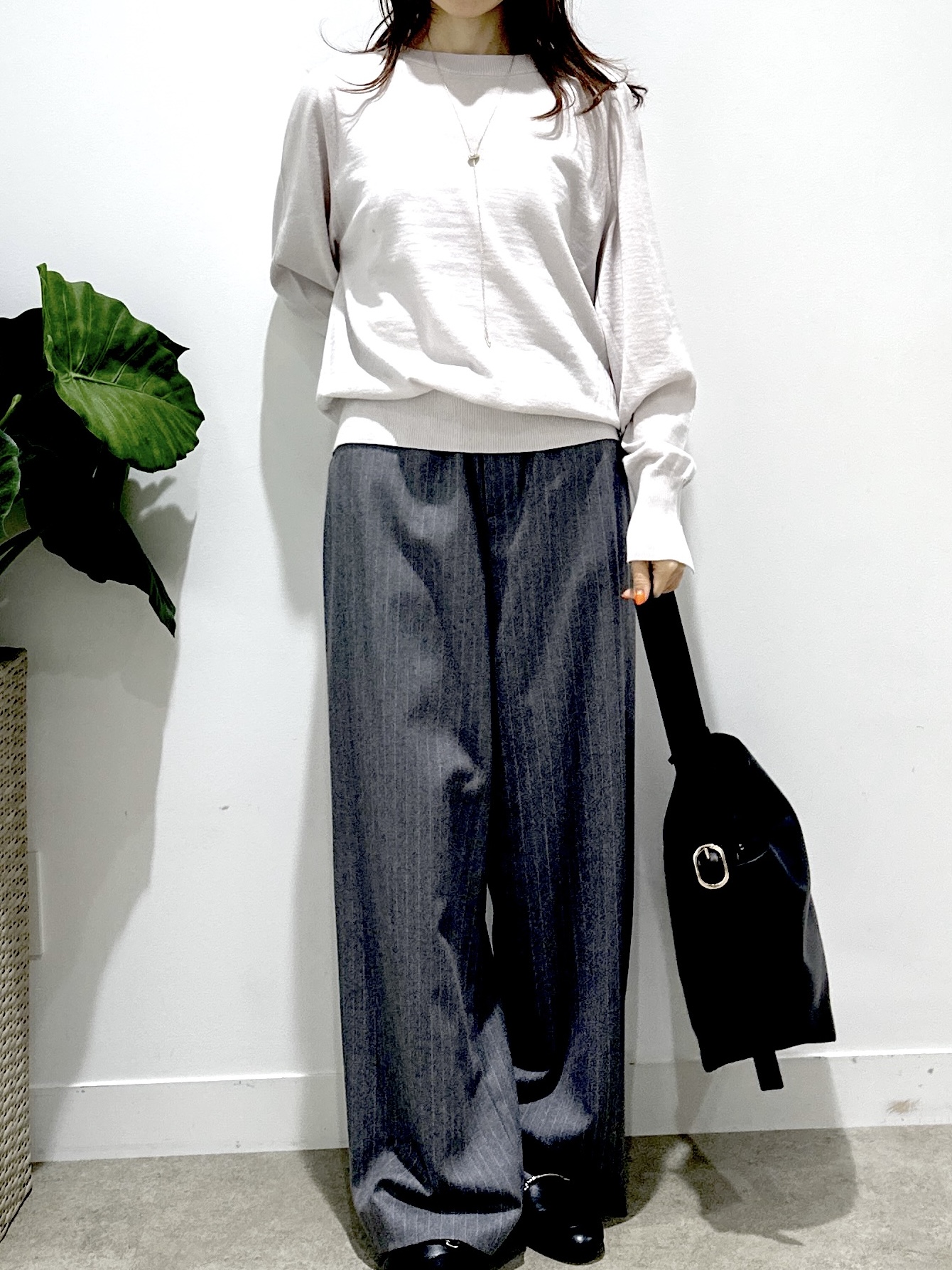 Miwaさんの「UNTITLED｜【大人の抜け感/8色展開】ボリュームスリーブニットプルオーバー」を使ったコーディネート